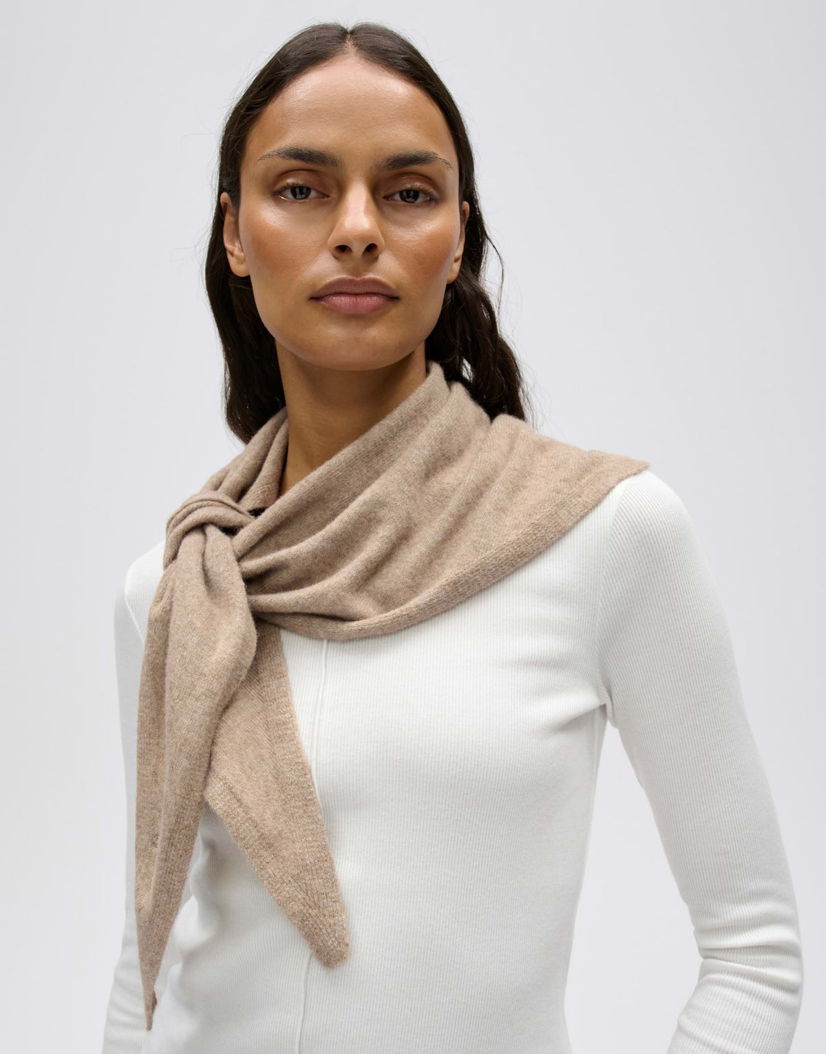 Awilma scarf (Light Mocca)