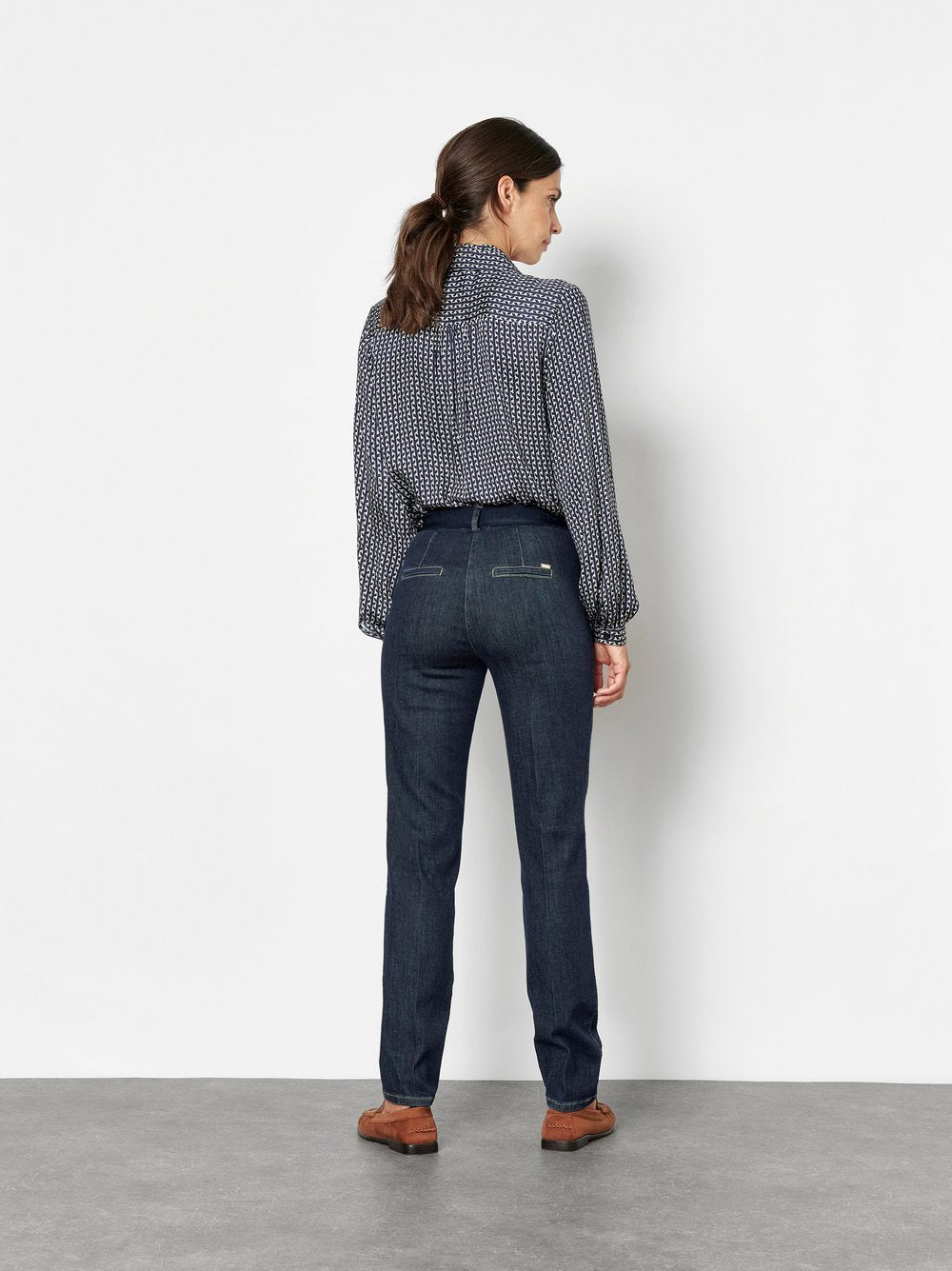 Jenny Smart (Dark Blue)