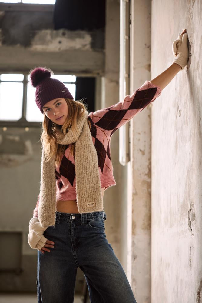 Kenzie Beanie (Red Aubergine)