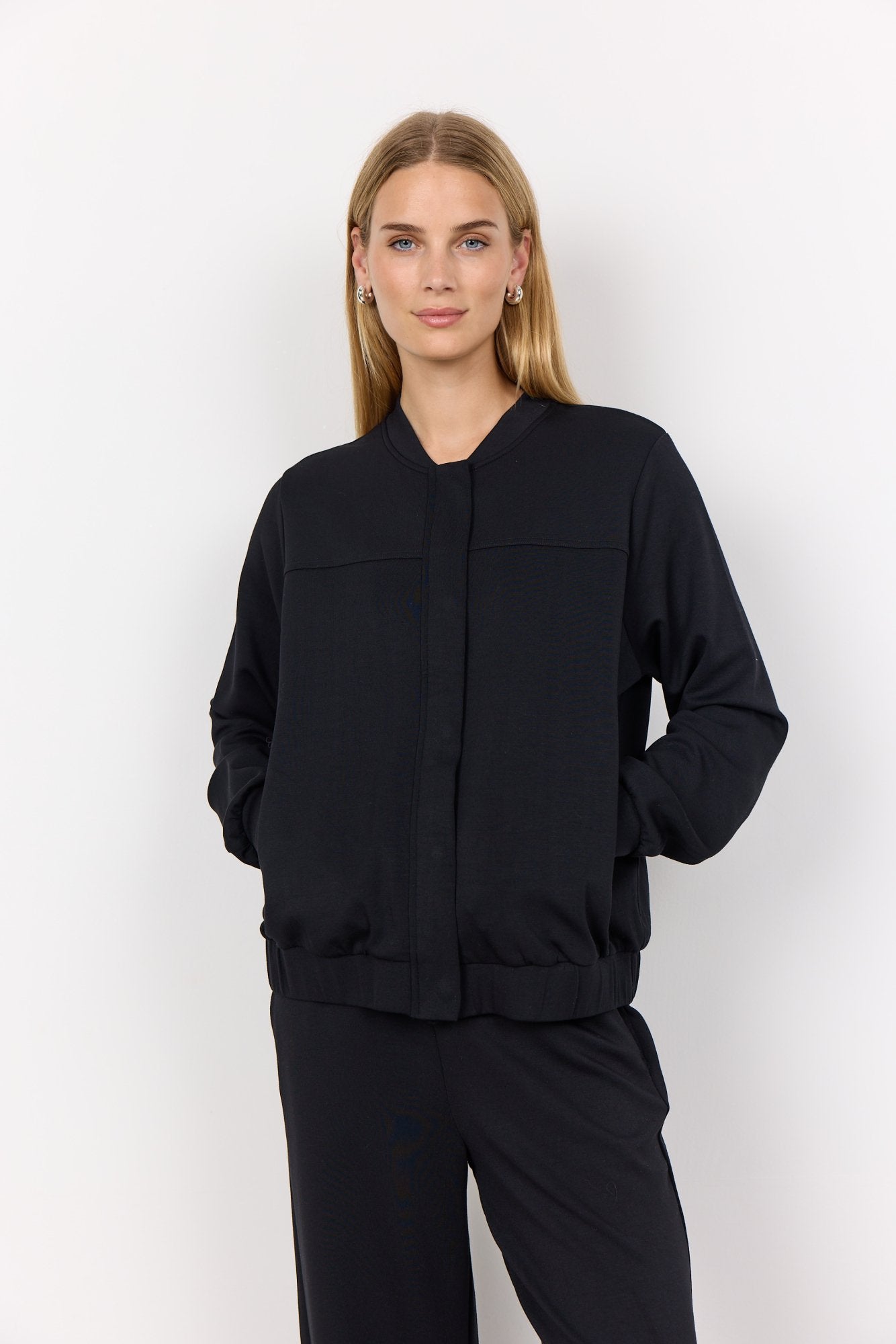 Sc-banu 225 (Black)