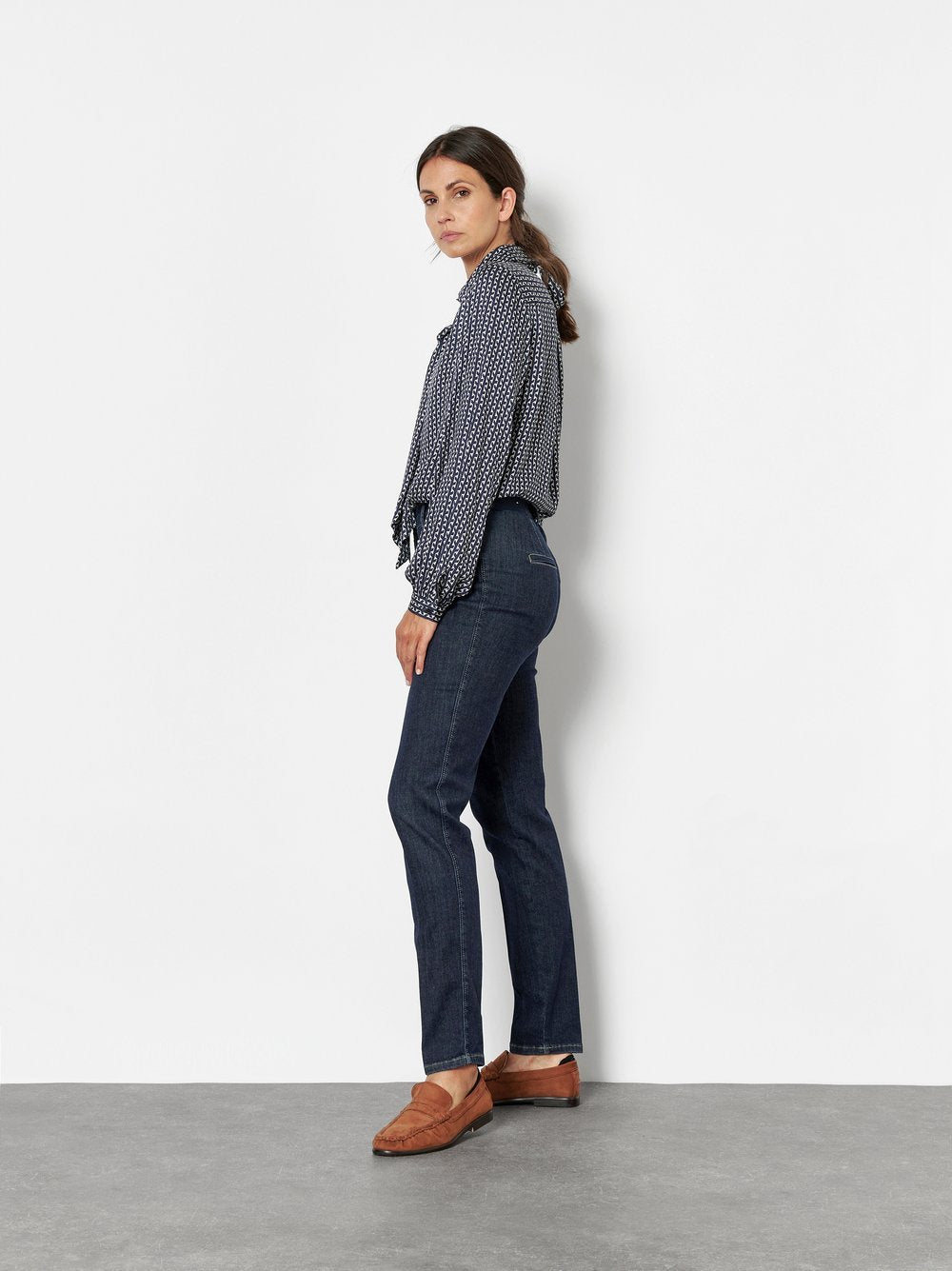 Jenny Smart (Dark Blue)