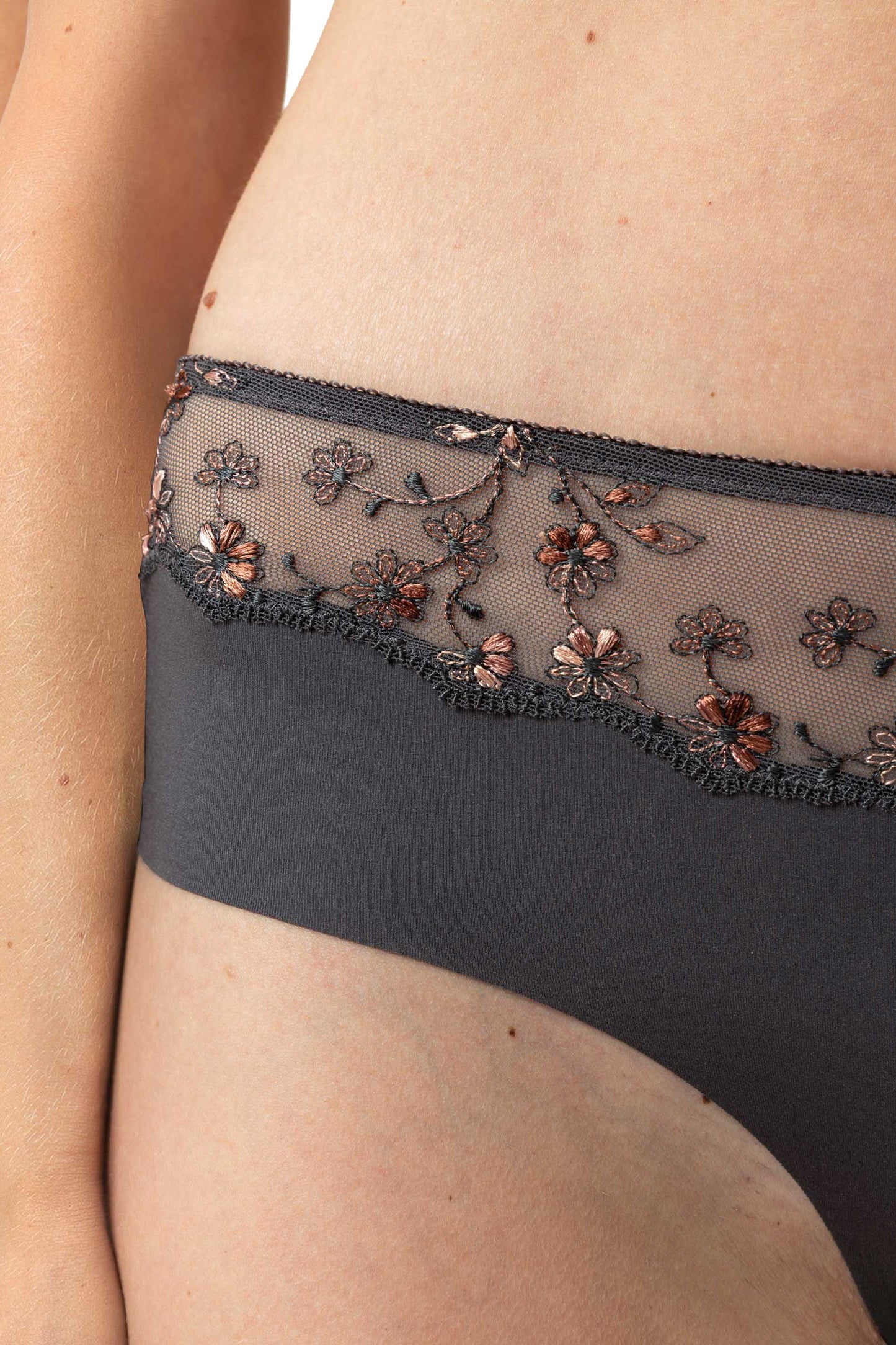 Hipster (Thunder Grey)