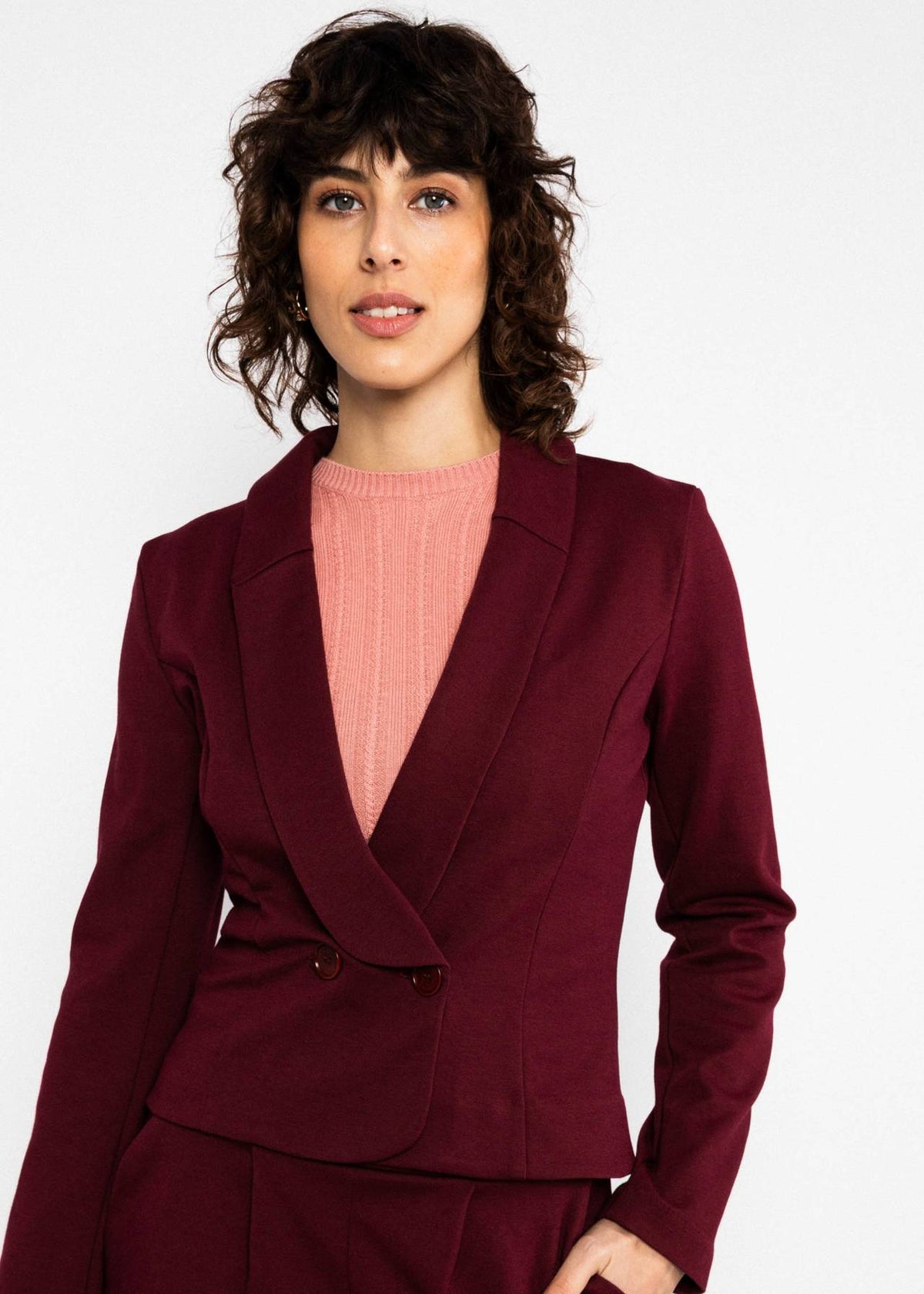 Tailored Threads