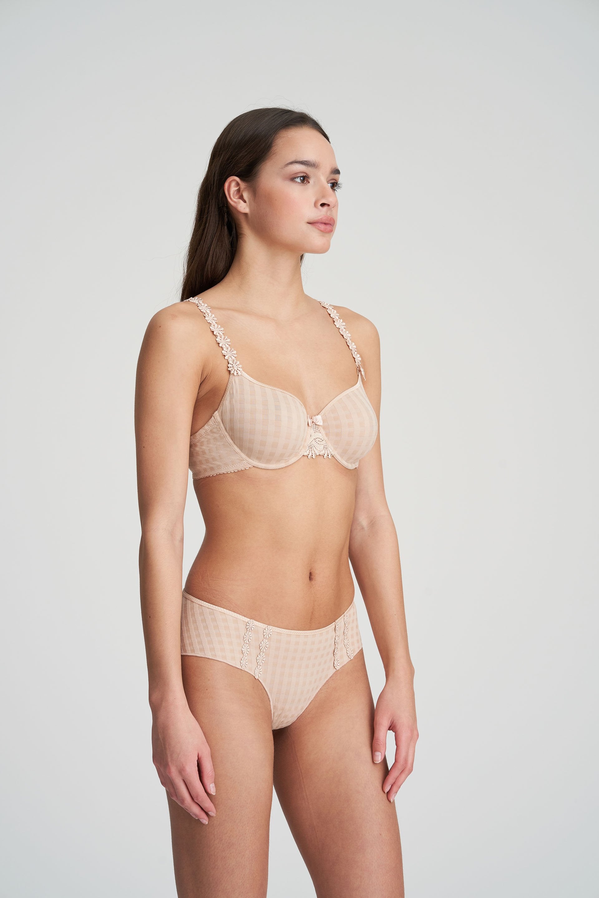 AVERO caffé latte Hotpants (Cal)