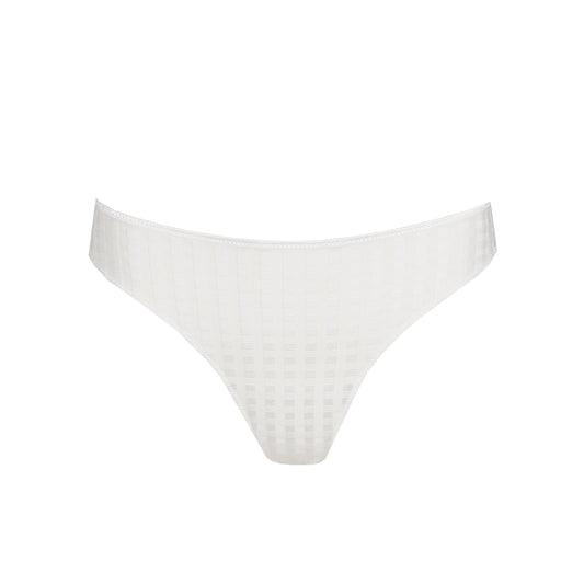 AVERO Ivory Petal String (Iyp)