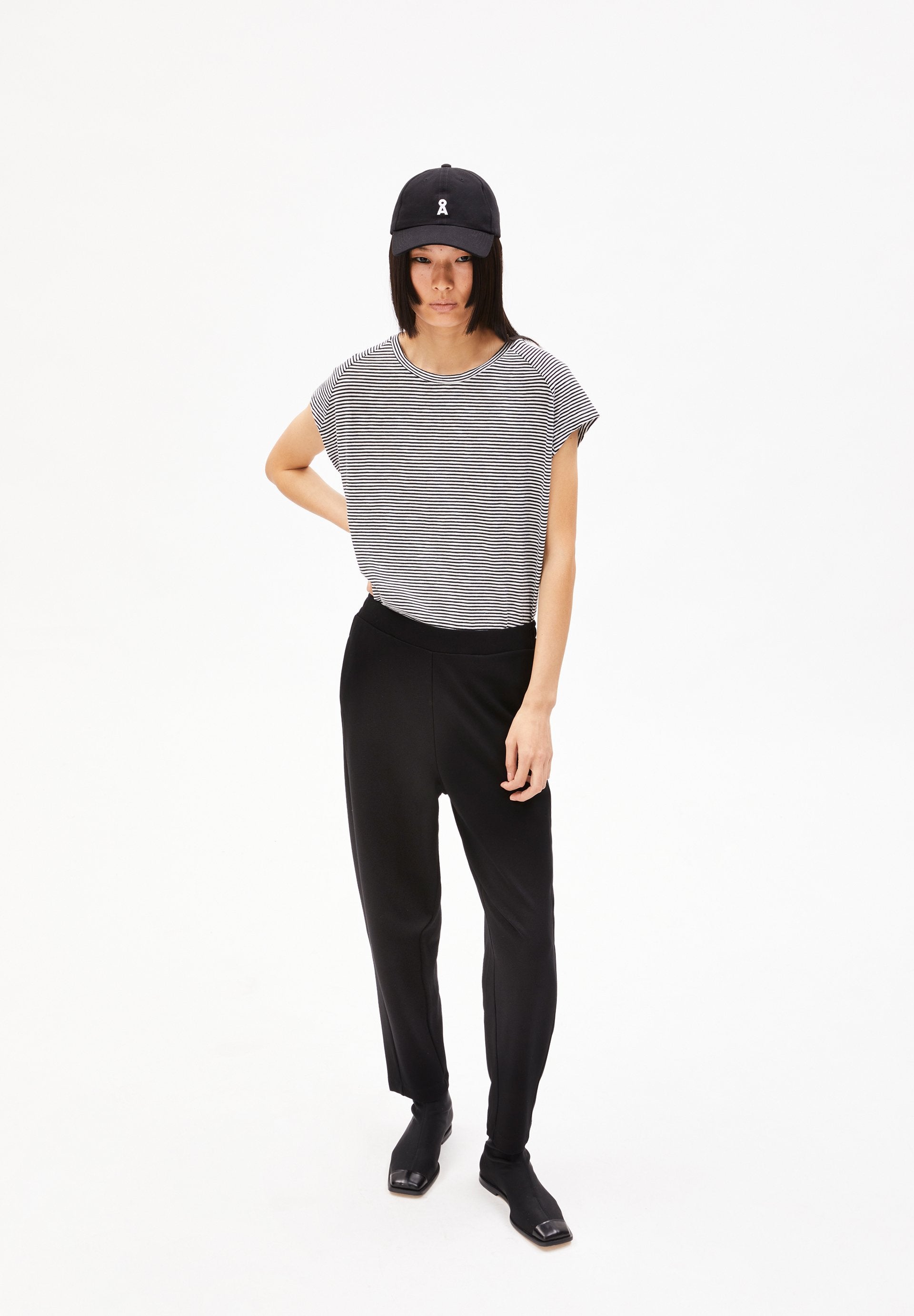 Oneliaa Lovely Stripes (Black-oatmilk)