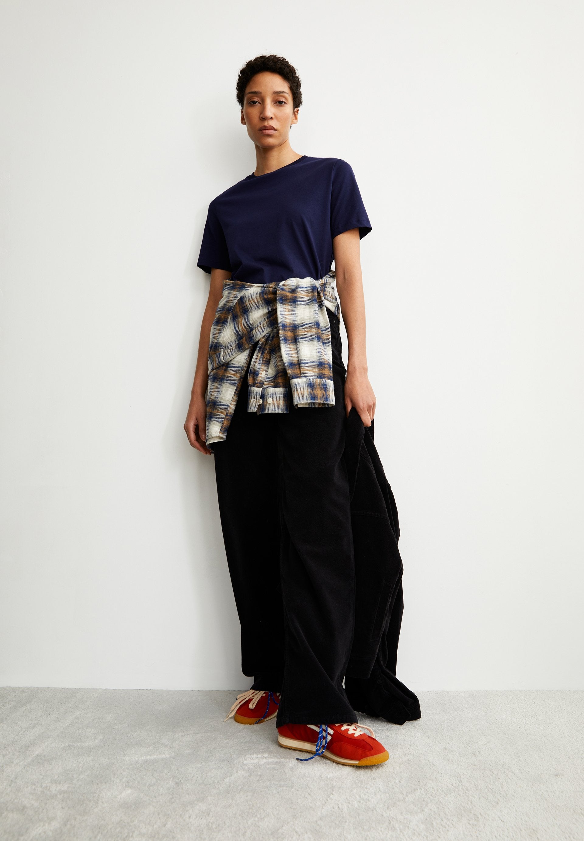 Lualaa (Tinted Navy)