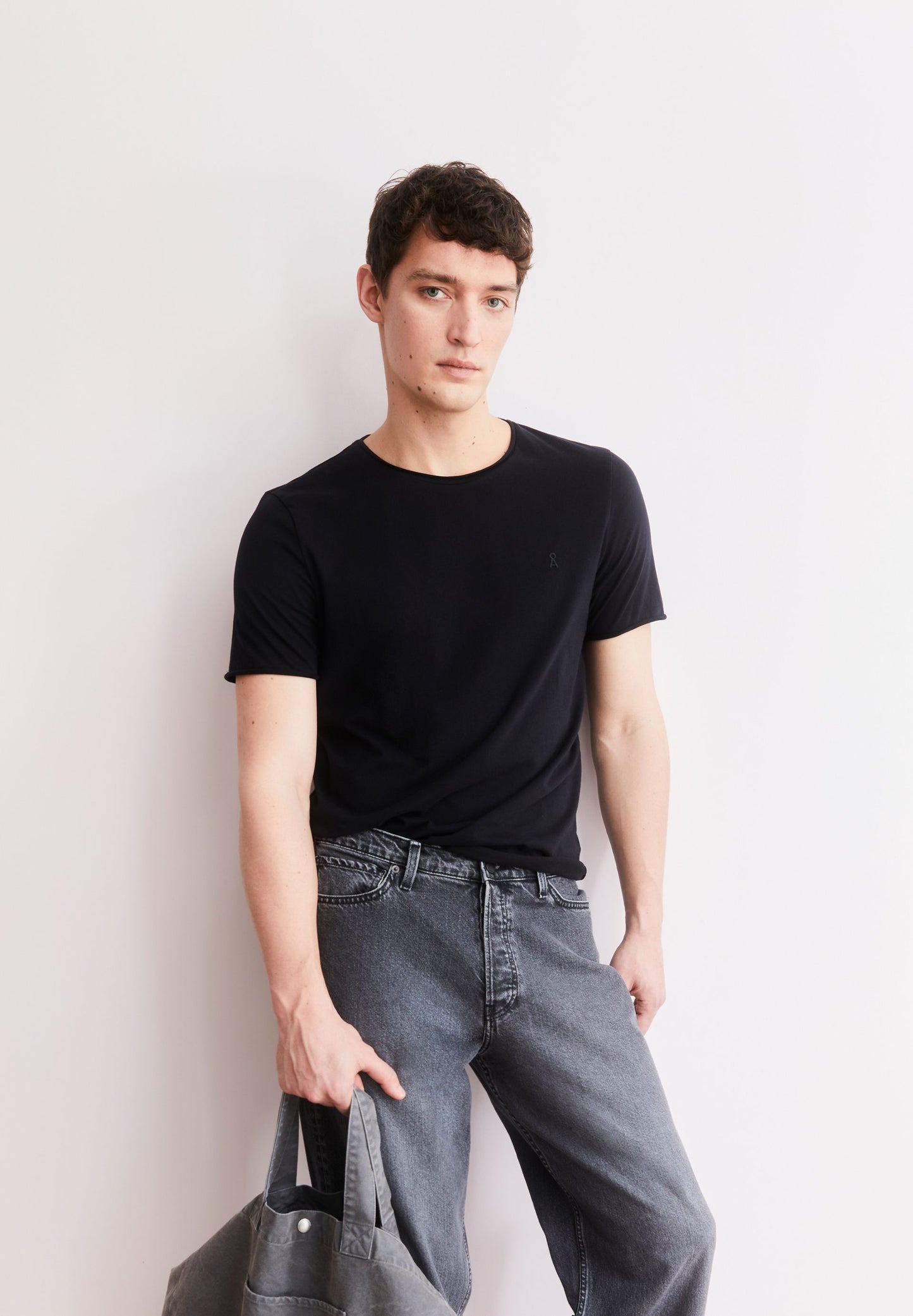 Jaames Brushed T-shirt (Black)