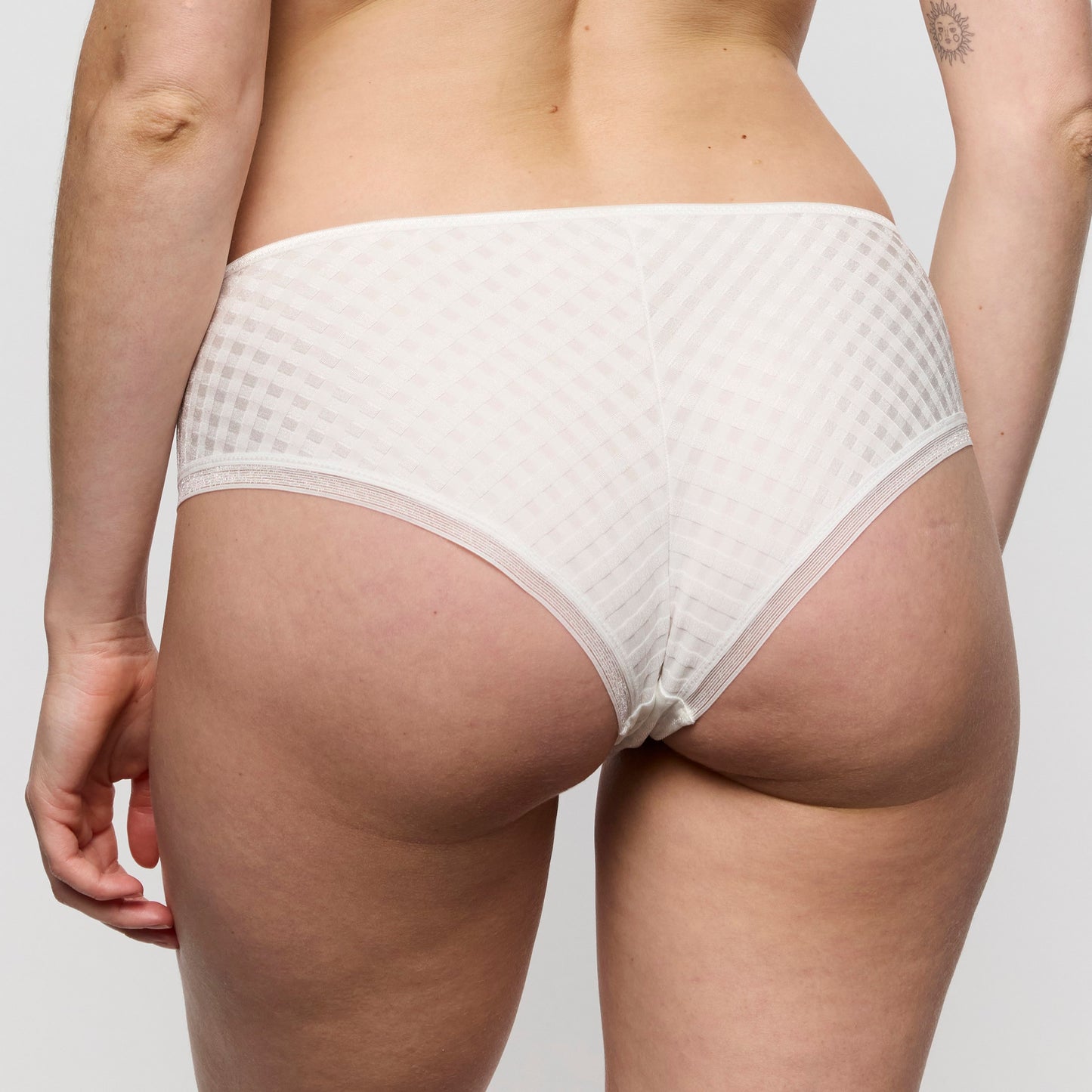 AVERO Ivory Petal Hotpants (Iyp)