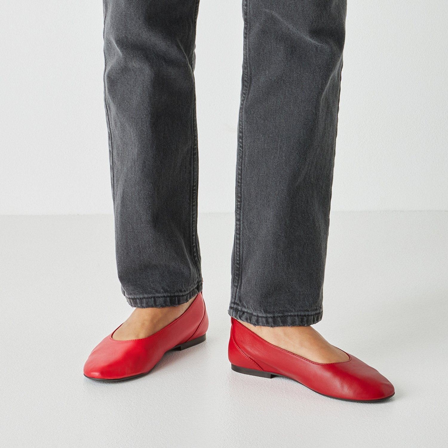 Ballerina (Red)