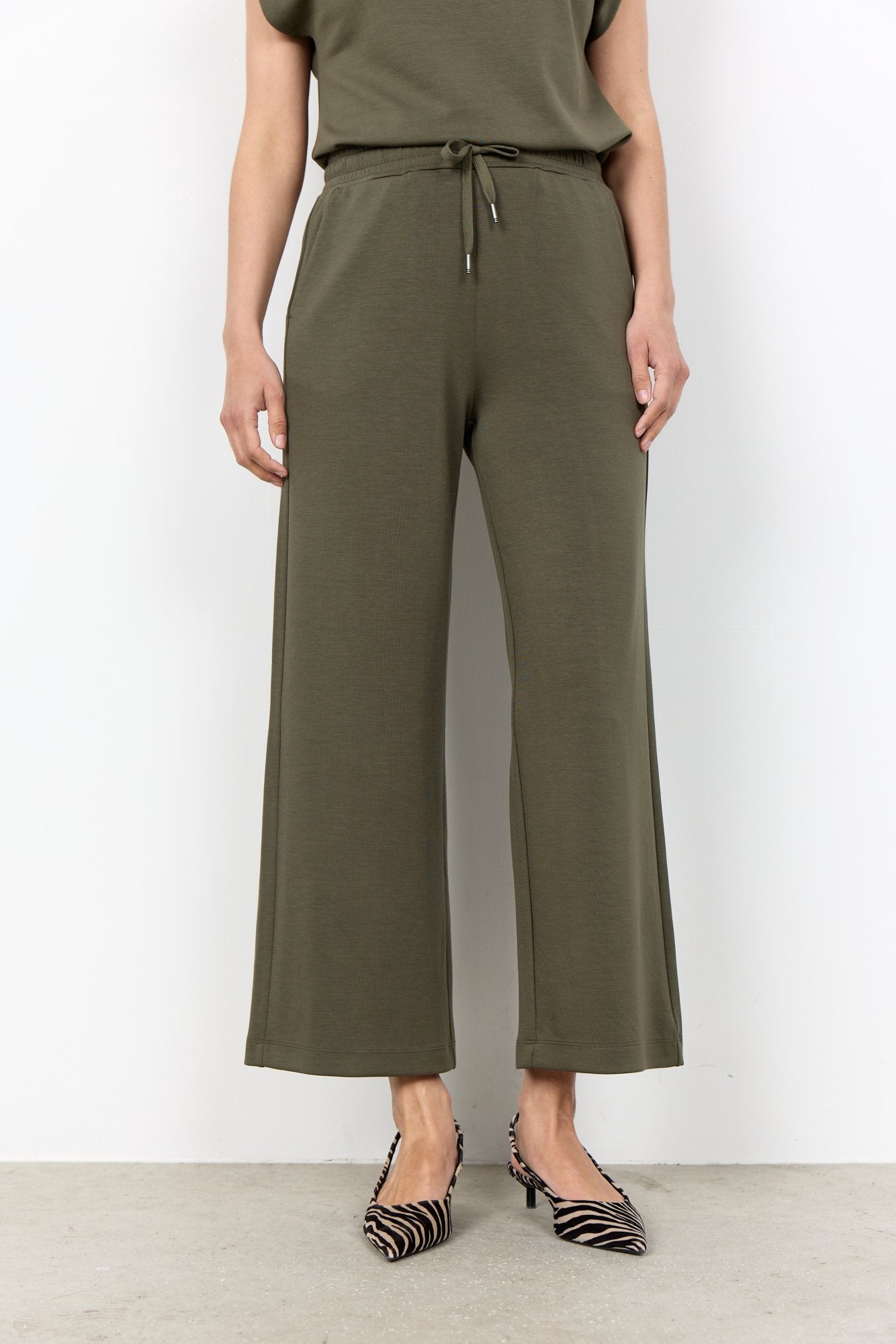 Sc-banu 33 (Dark Olive)
