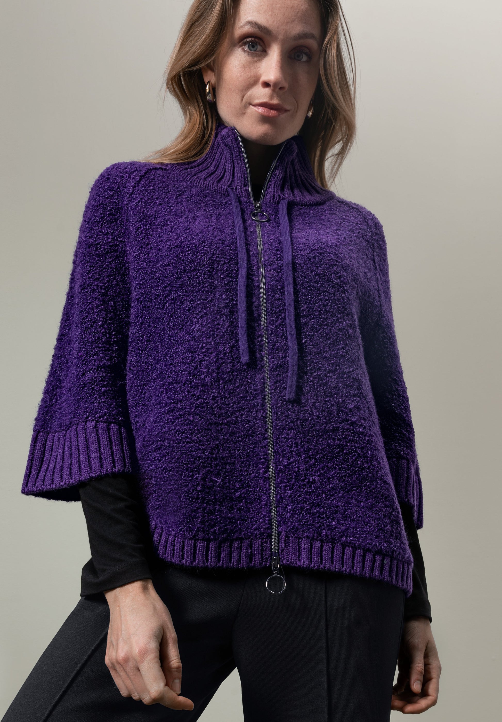 Octavis (Dark Purple)