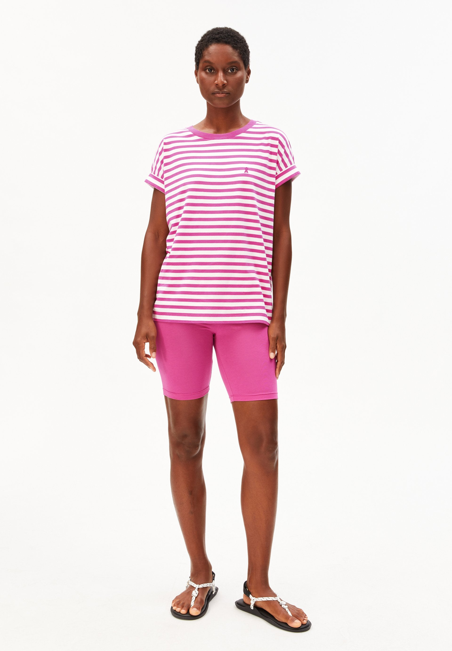 Idaara Stripe T-shirt (White-very Berr)