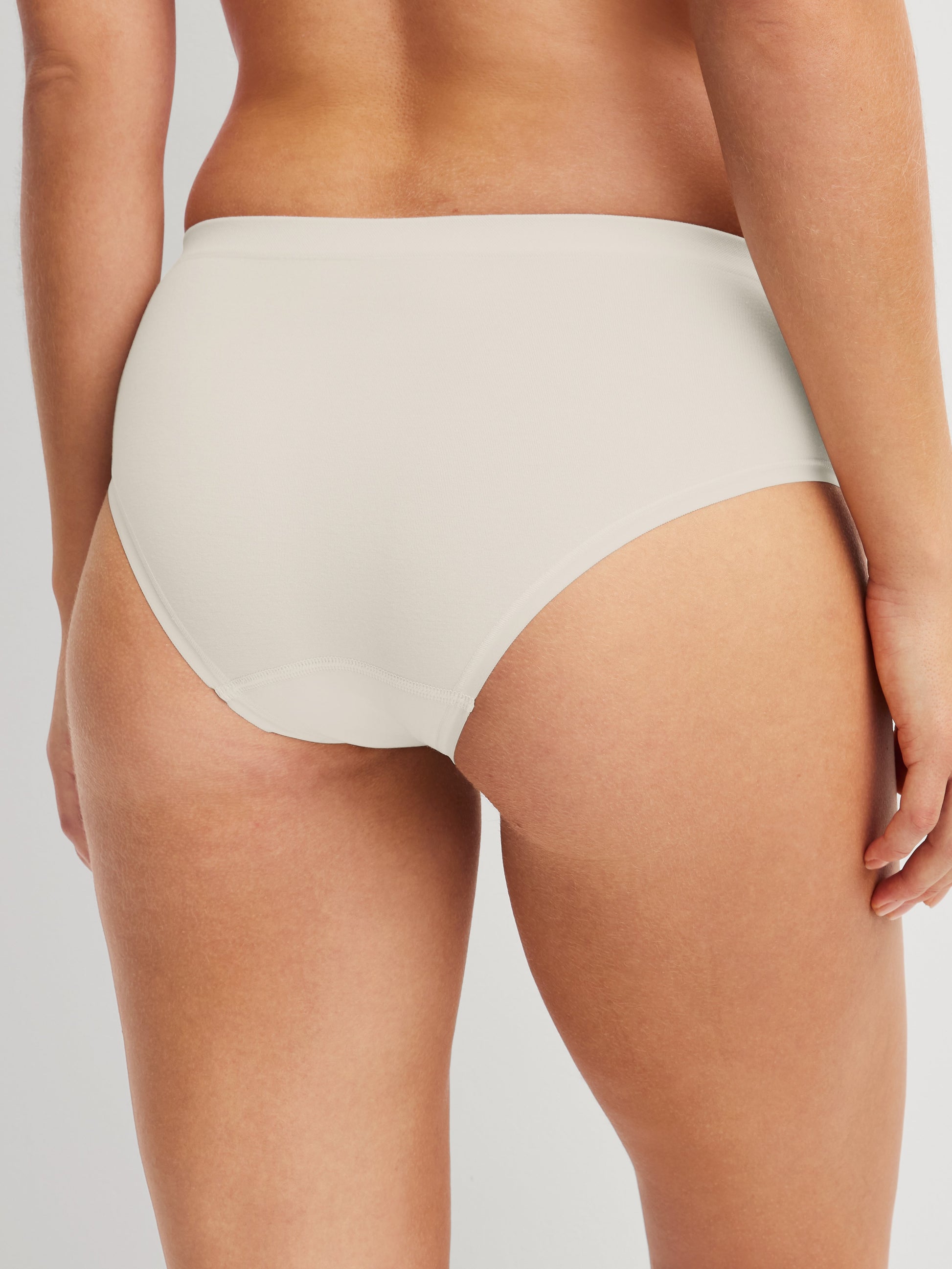 DAMEN Slip (Star White)