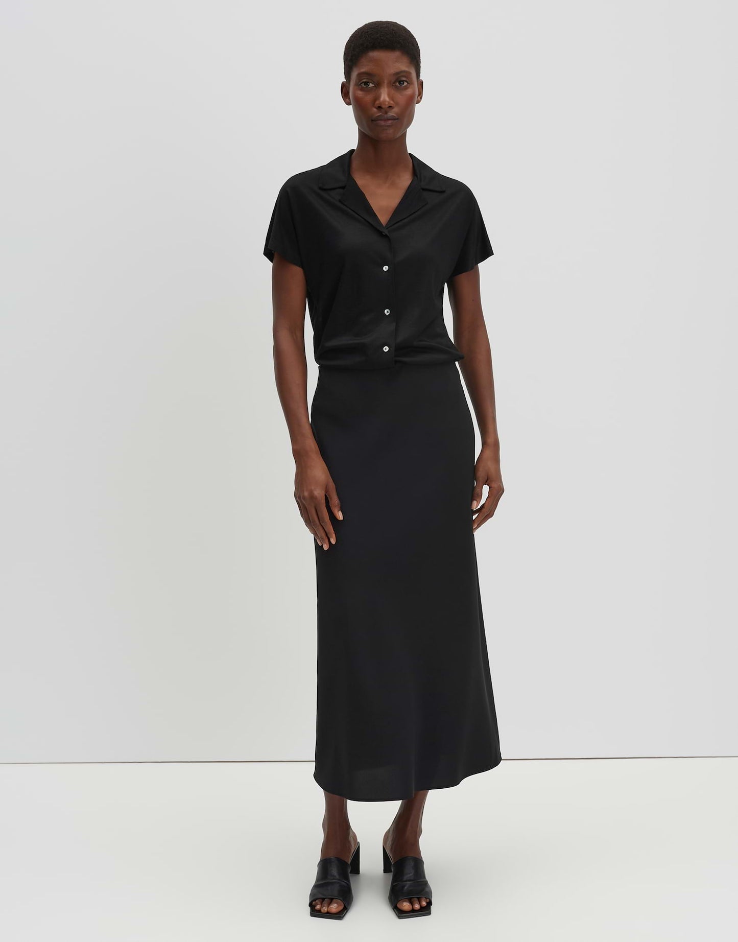 Kedina ease (Black)