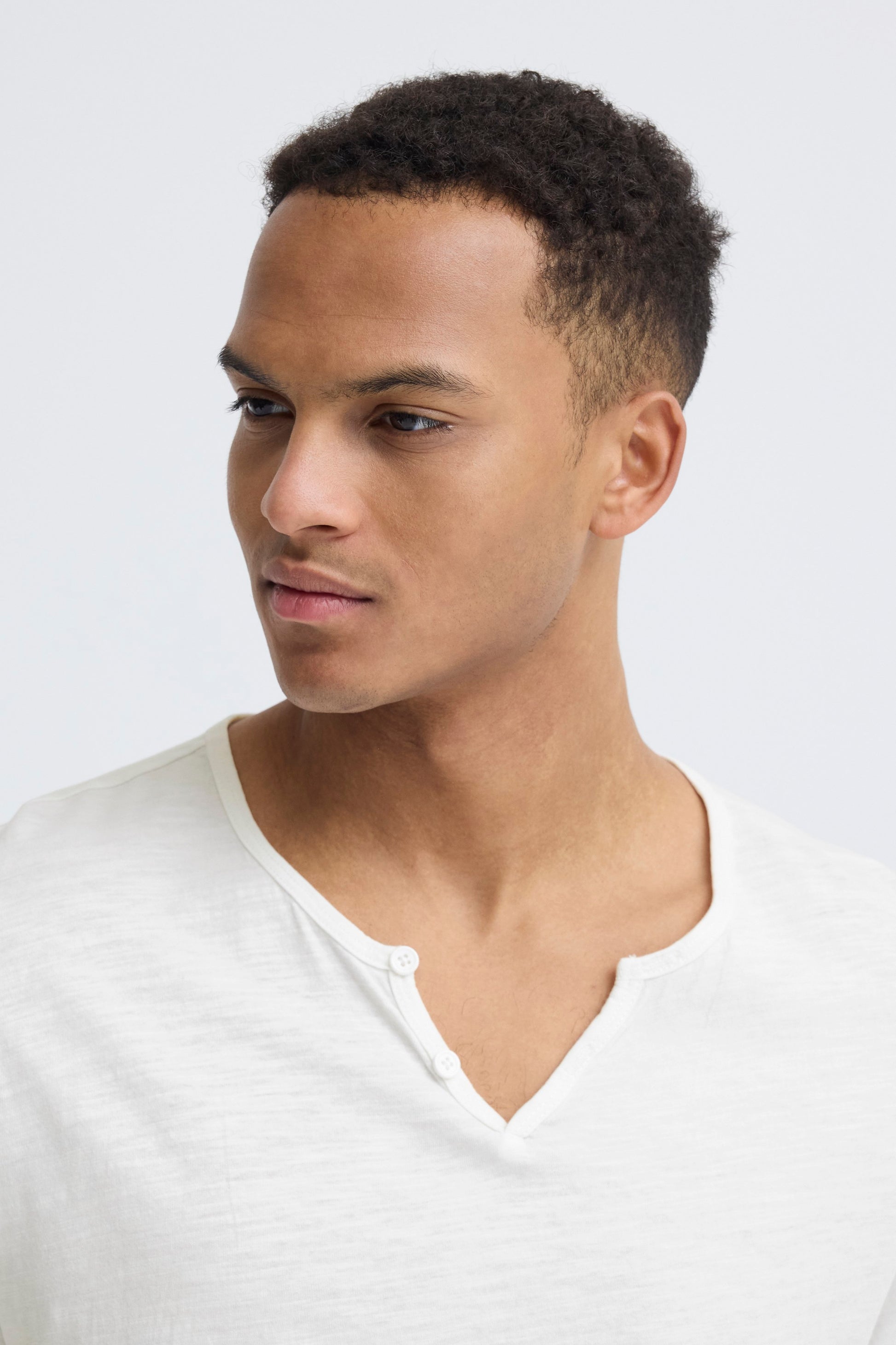 Bhaston Split Neck Tee (Snow White)