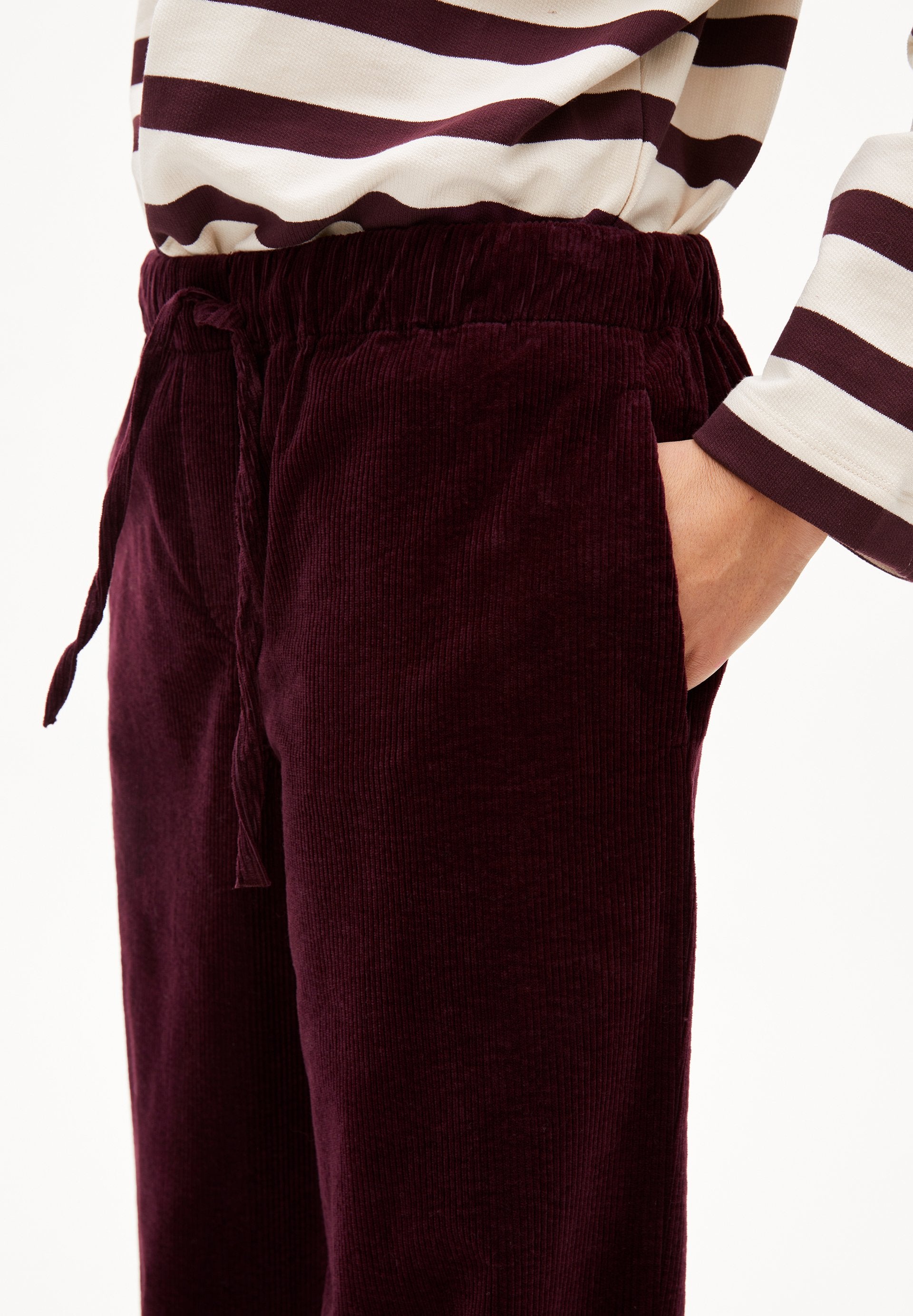 Jaimilaa Corduroy (Dark Cranberry)