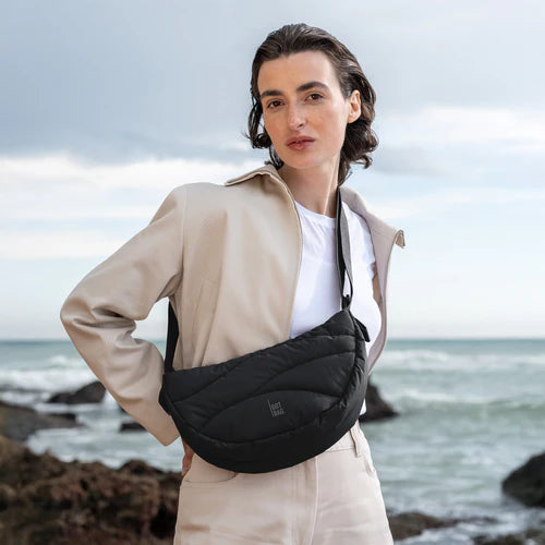 Wavy Puffer Moon Bag