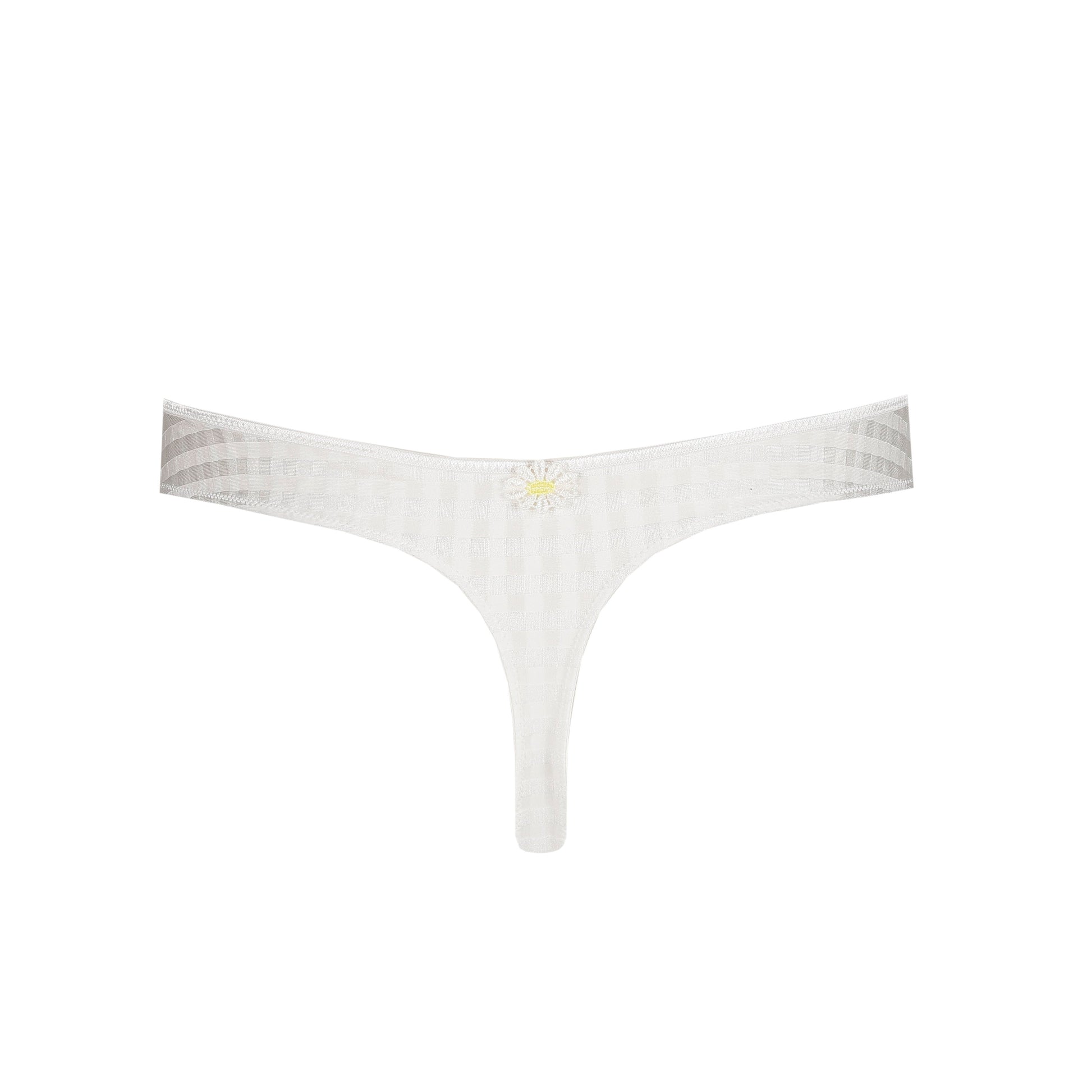 AVERO Ivory Petal String (Iyp)