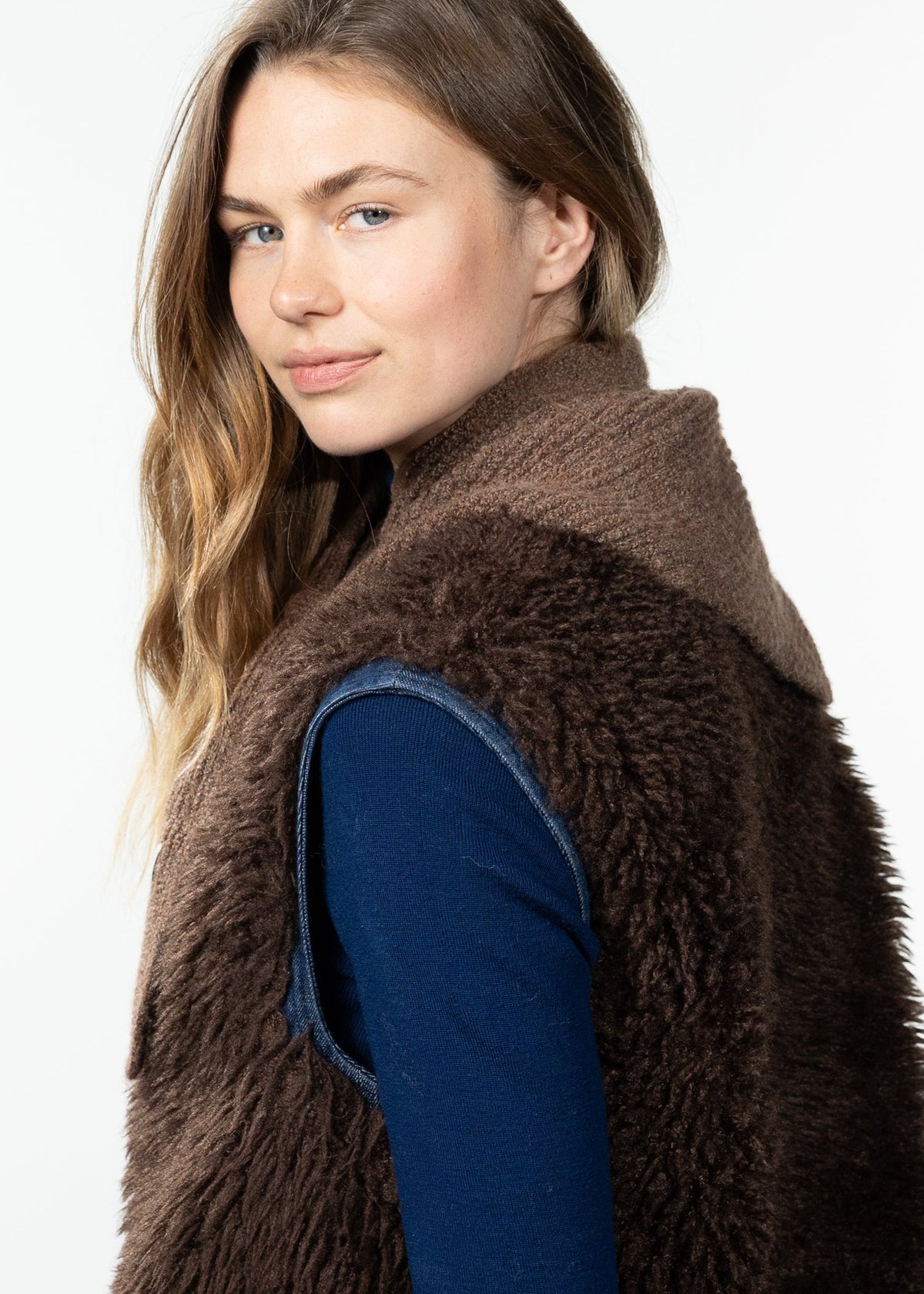 Neolana Scarf (Brown Brown)