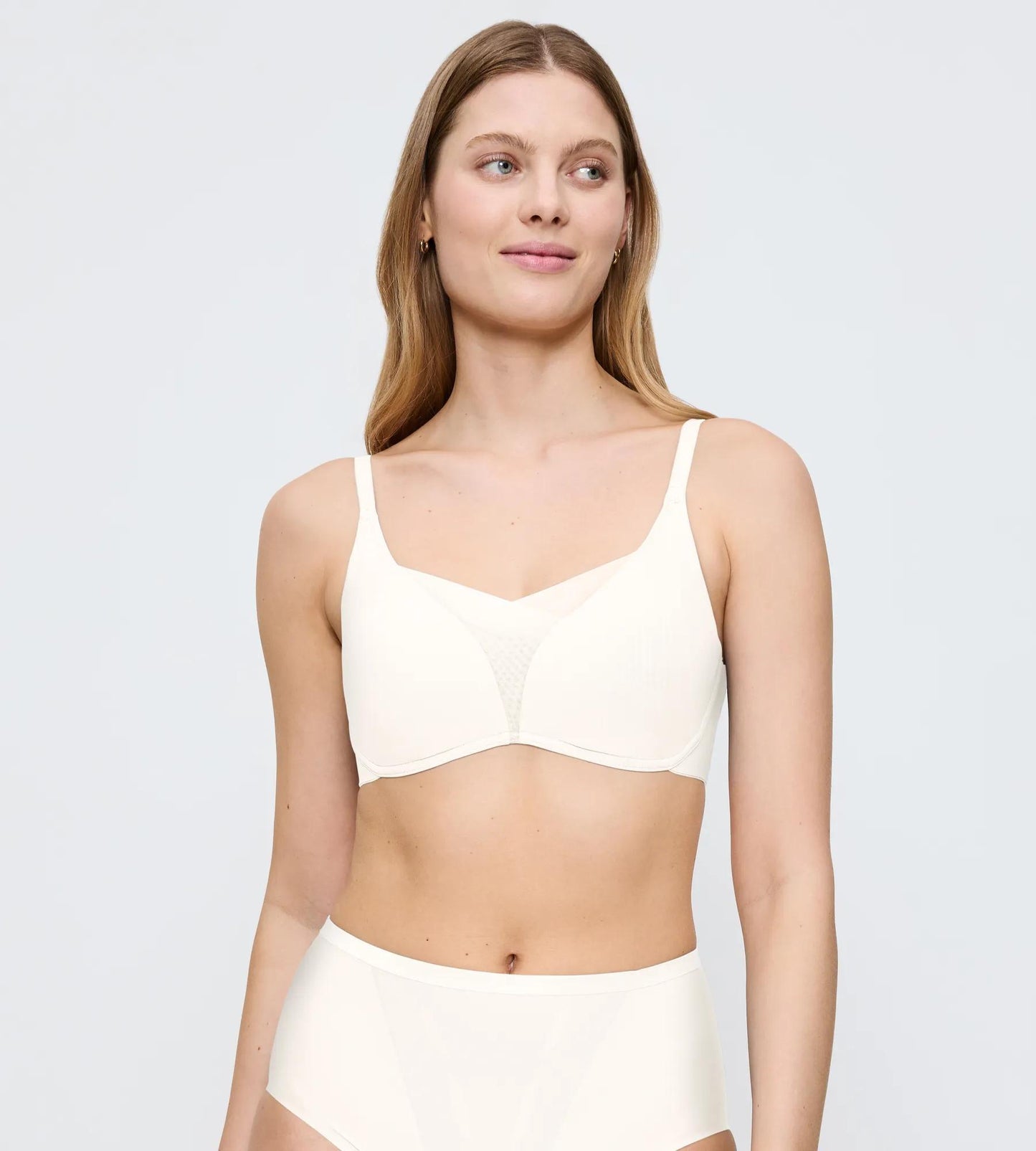 Triumph Shape Smart P (Ecru White)