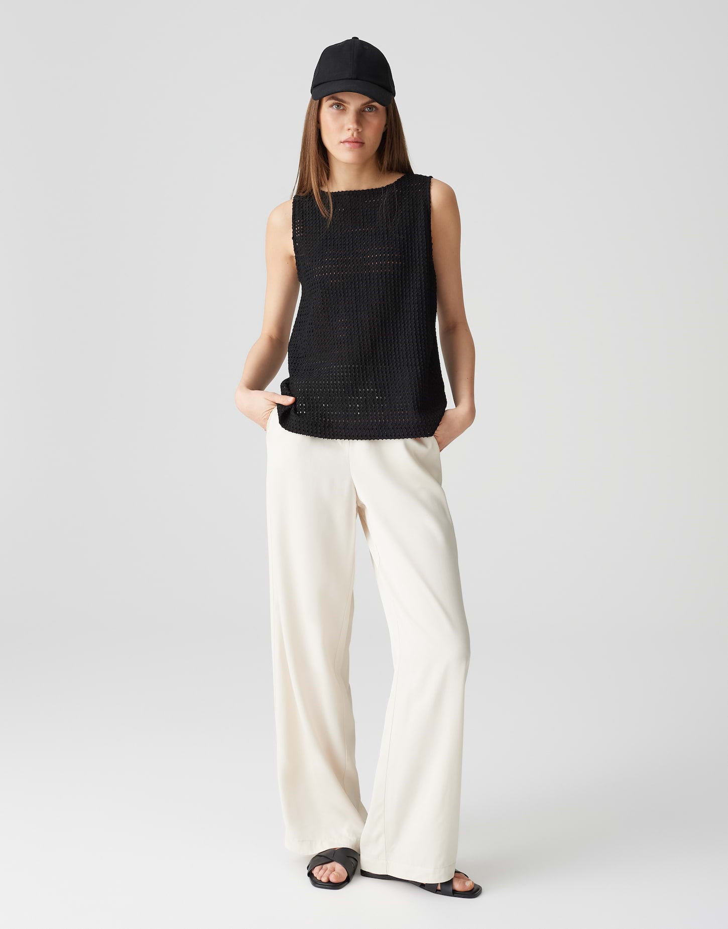 Idali (Black)