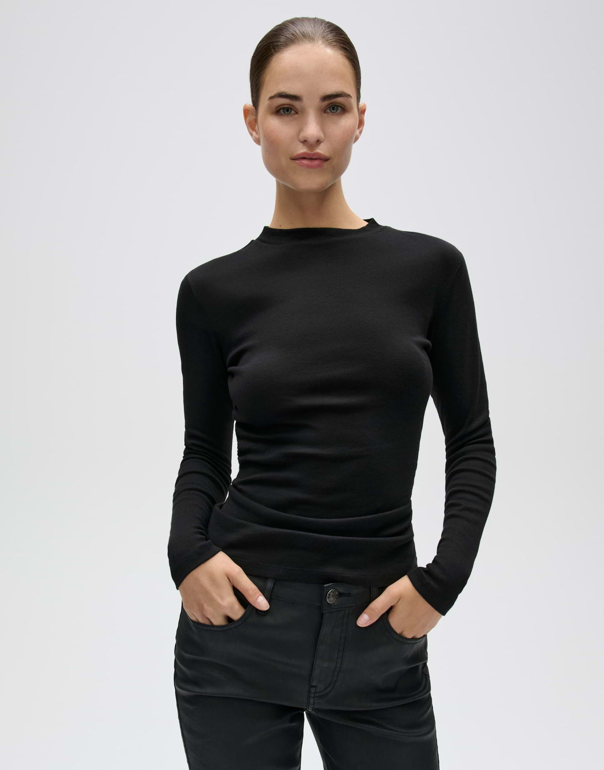 Sylivia (Black)