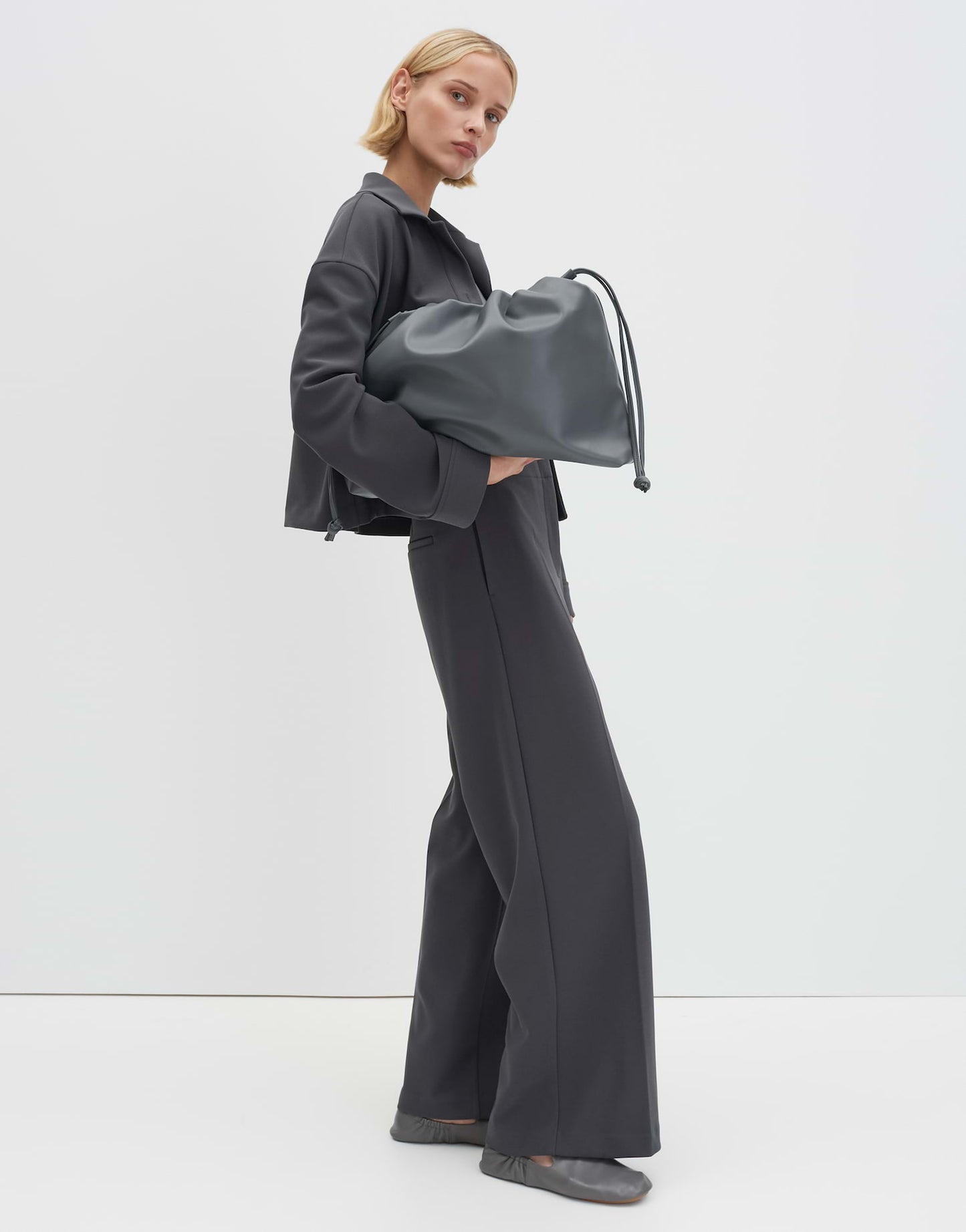 Berua bag (Coal Dust)