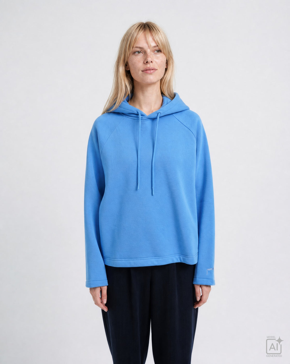 Boxy Hoodie Embroidery (Saphire)