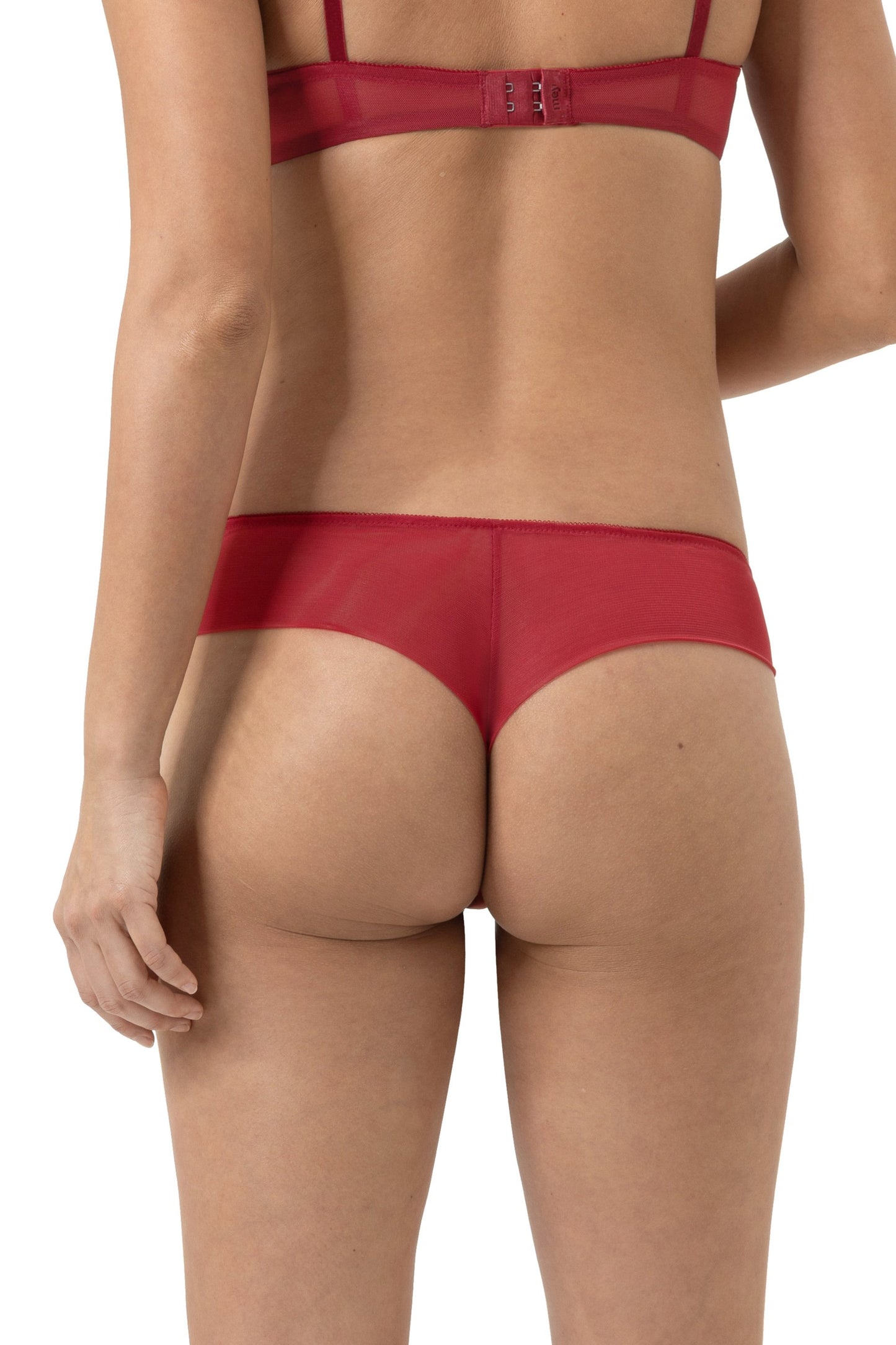 String (Gala Red)