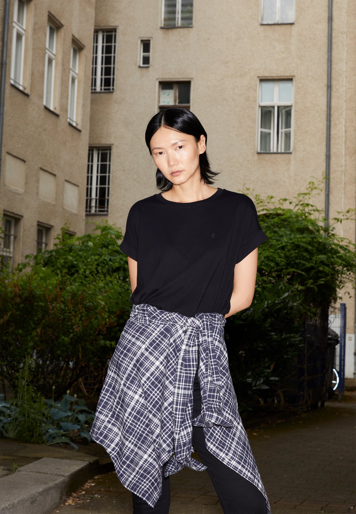 Idaara (Black)