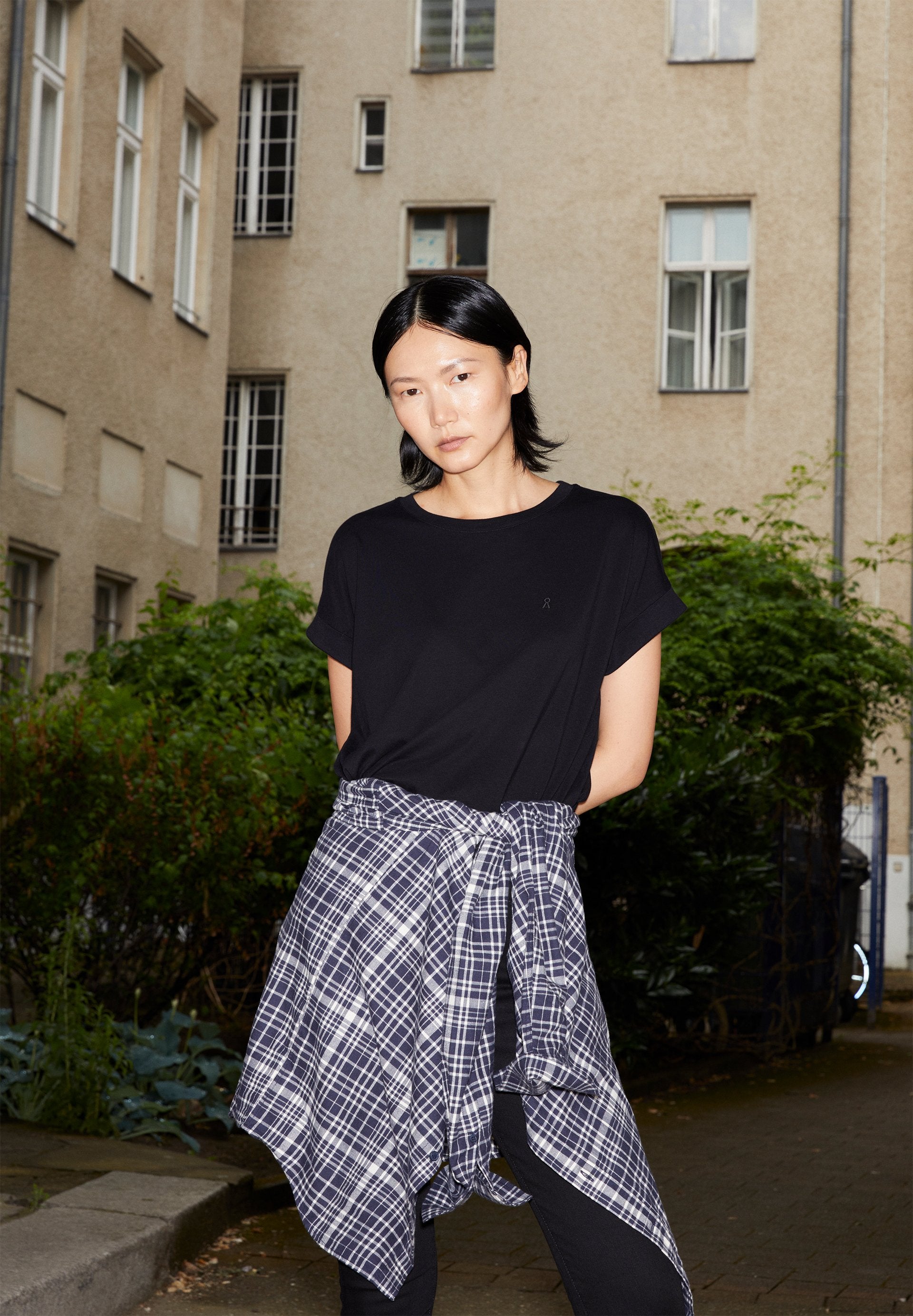 Idaara (Black)