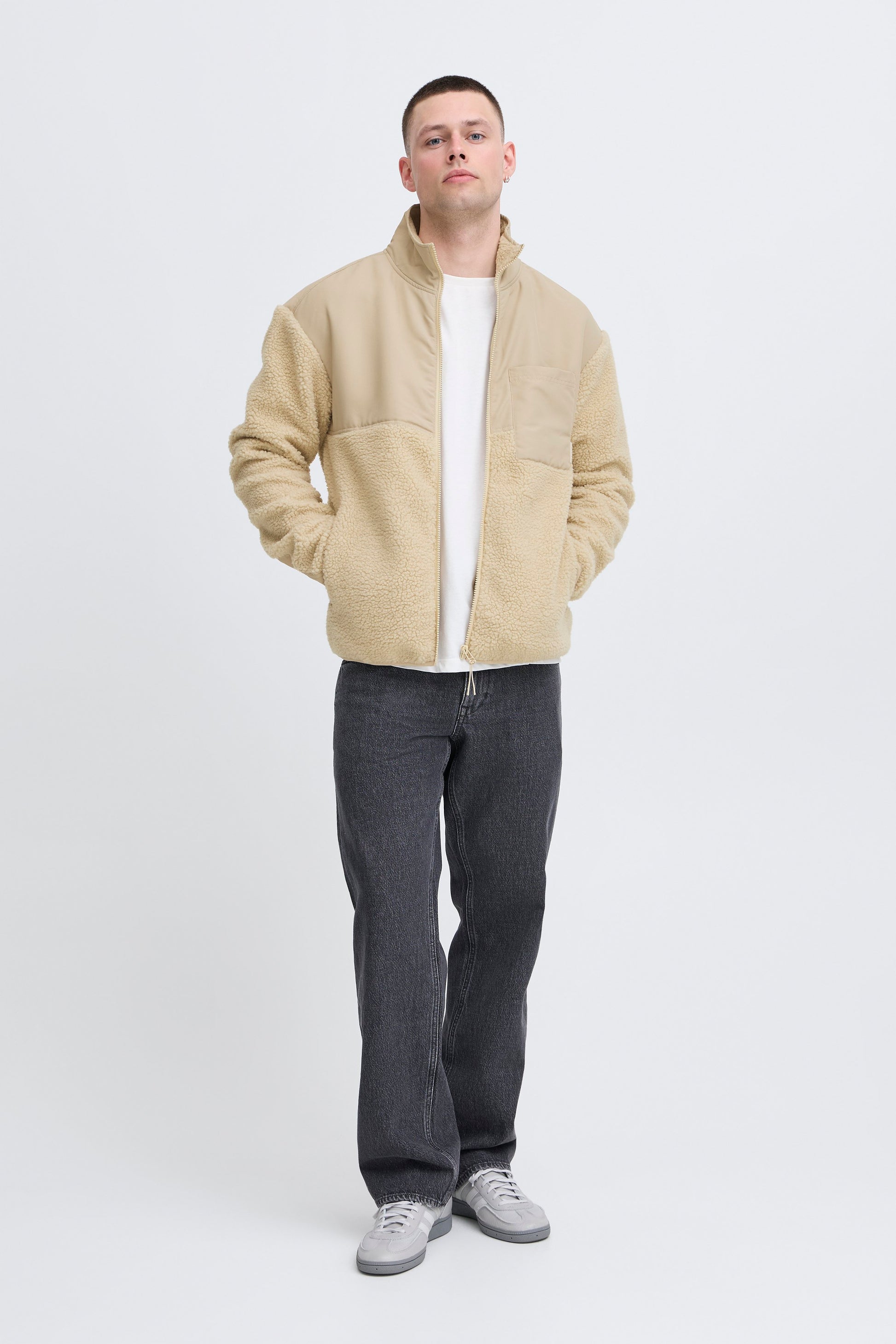 BHEVON jkt. (Oyster Gray)