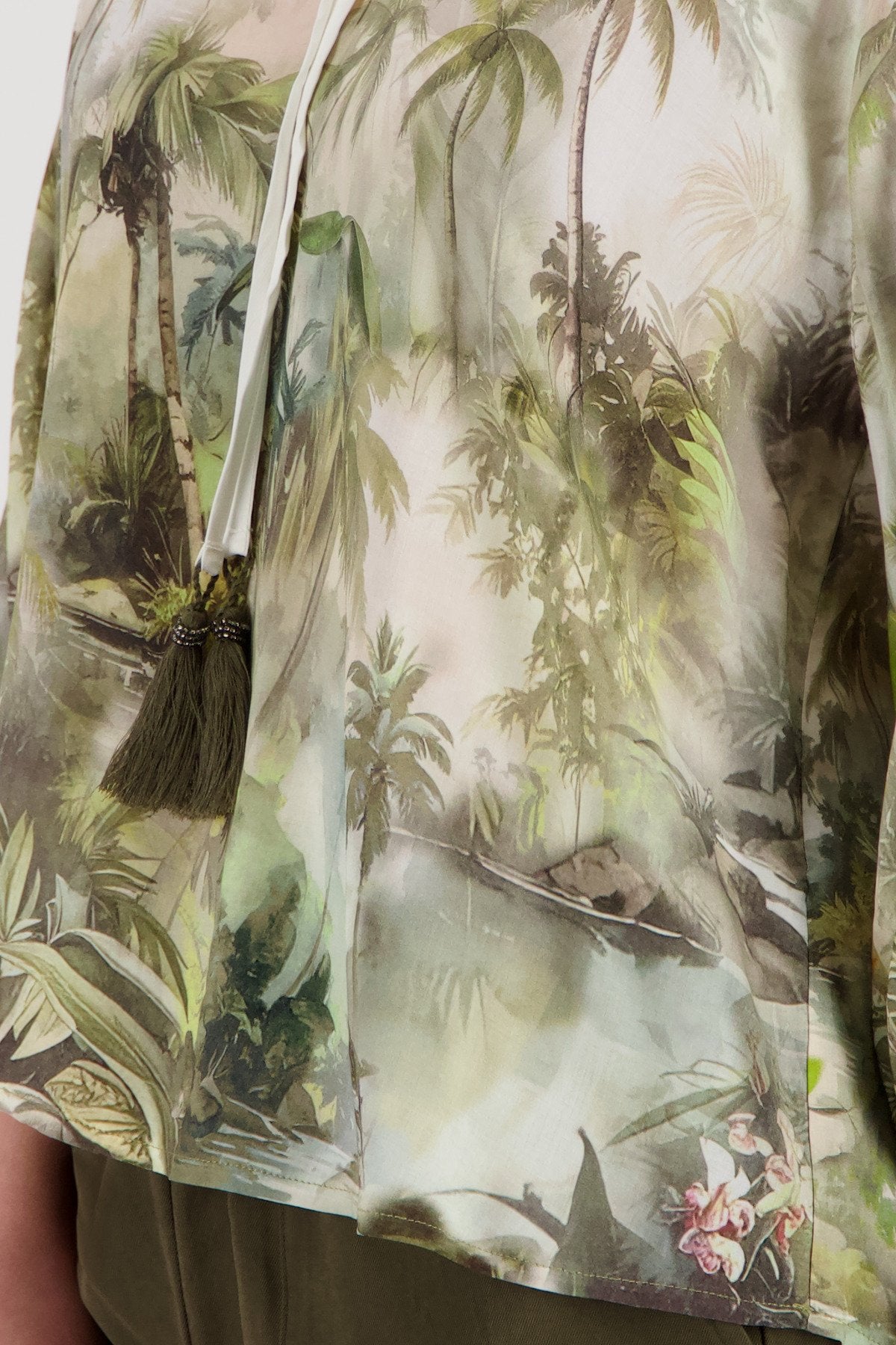 Bluse (Olive Gemustert)