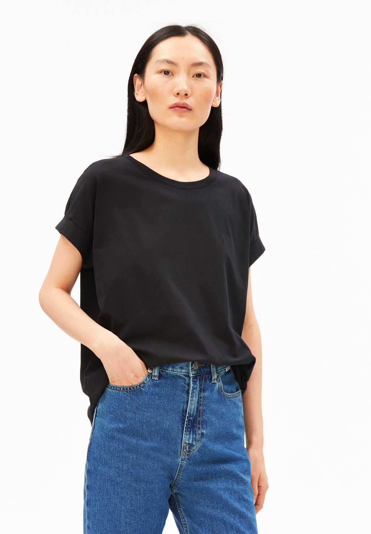 Idaara T-shirt (Black)