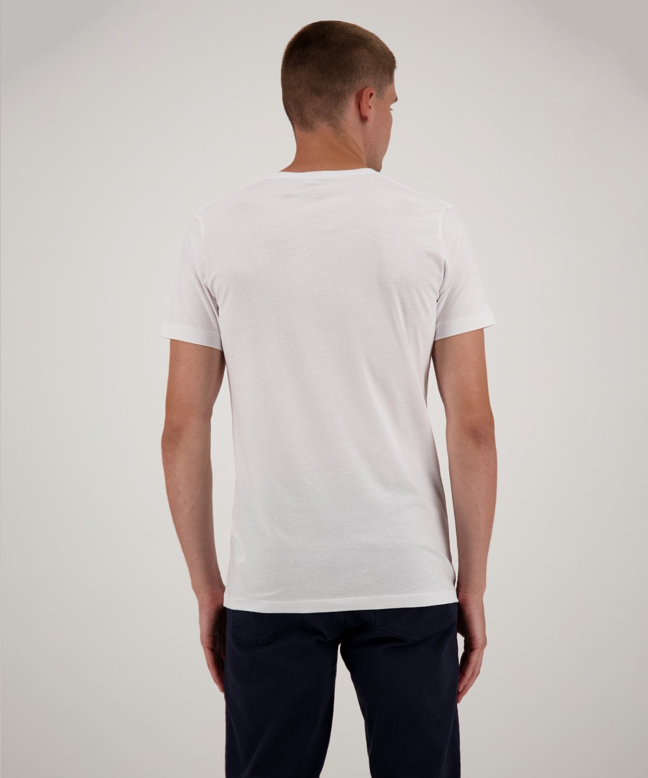2 T-Shirt Doppelpack Bodyfit mit V-Ausschnitt (Weiss)