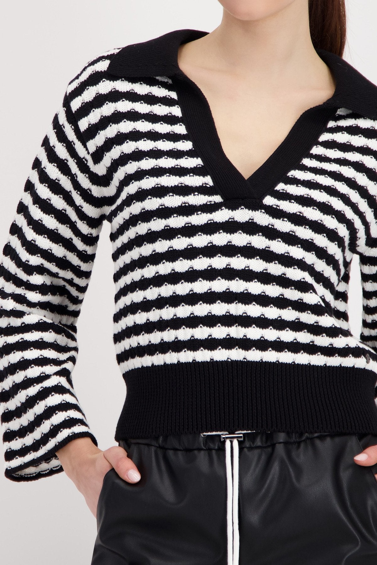 Pullover (Schwarz Ringel)