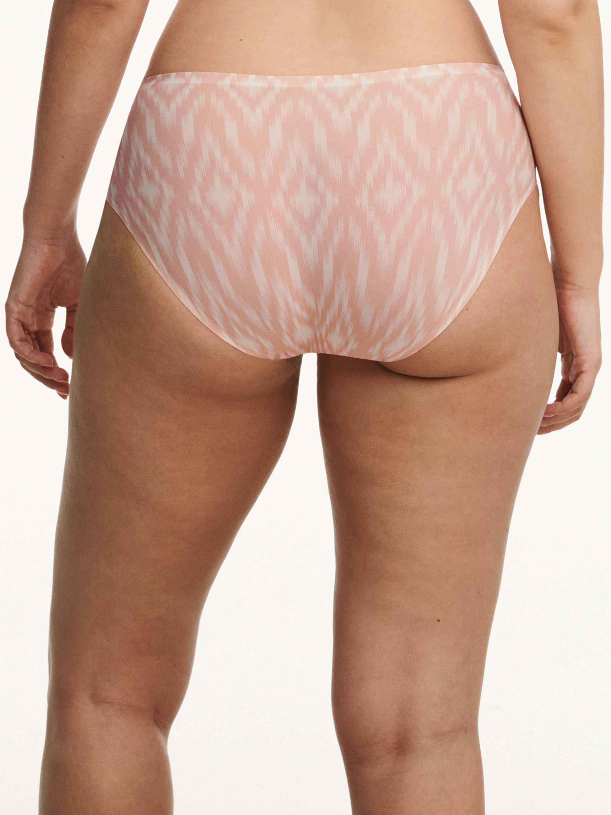 SoftStretch Shorty (0w4 Ikat Print)