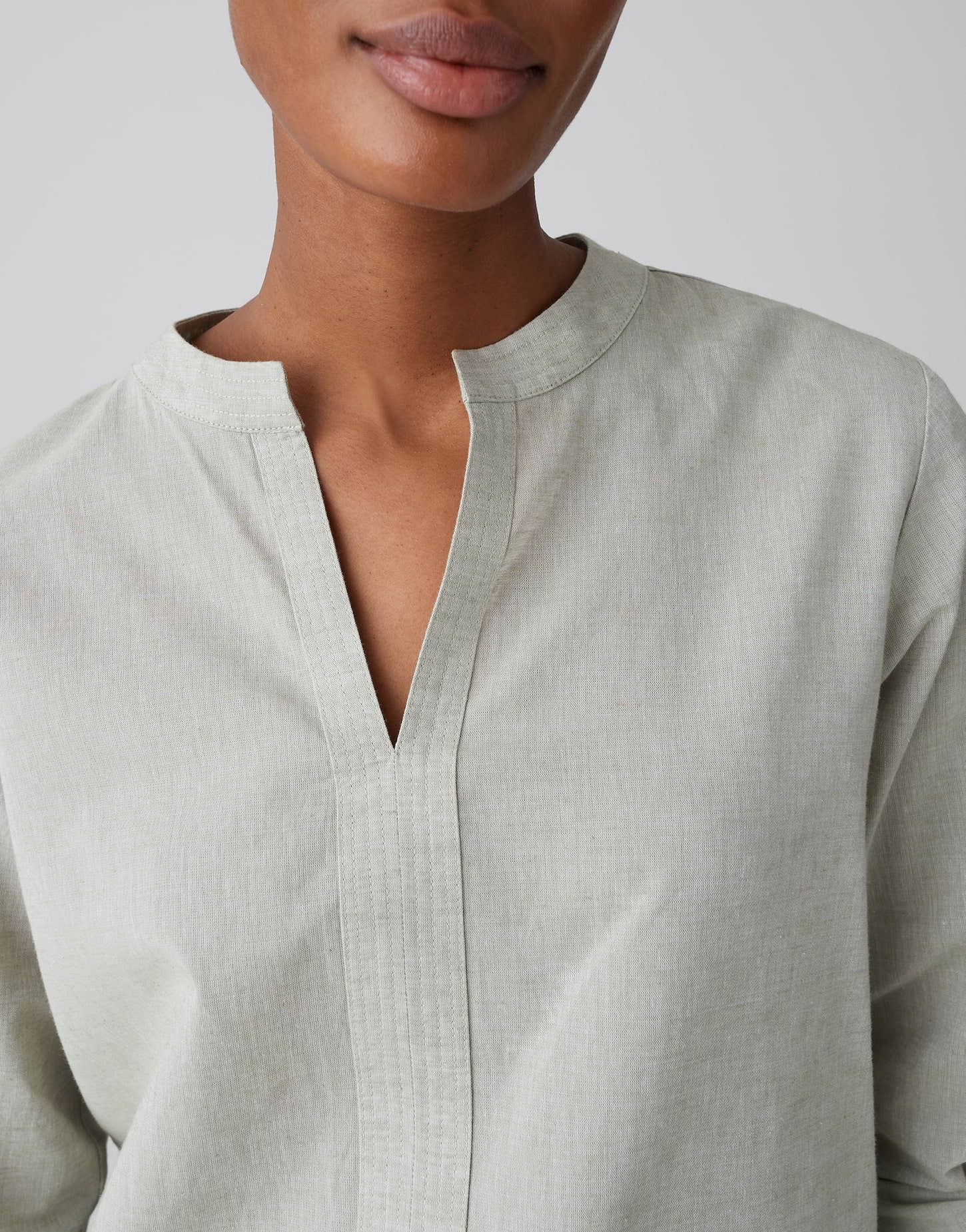Feleen (Pale Olive)