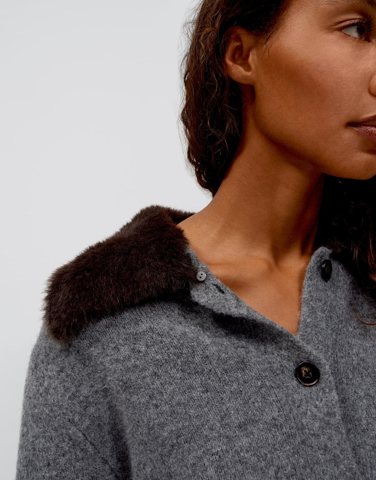 Dofur (Quiet Grey)