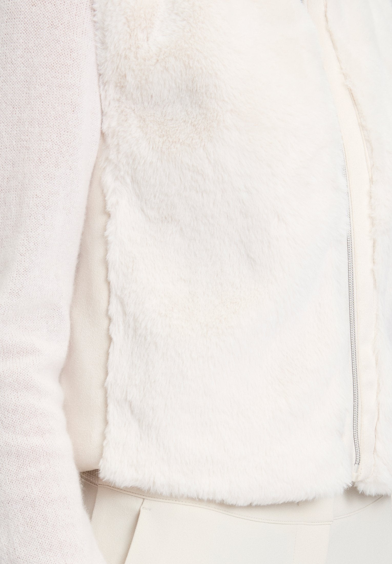 Plüschweste (Pastel Sand)