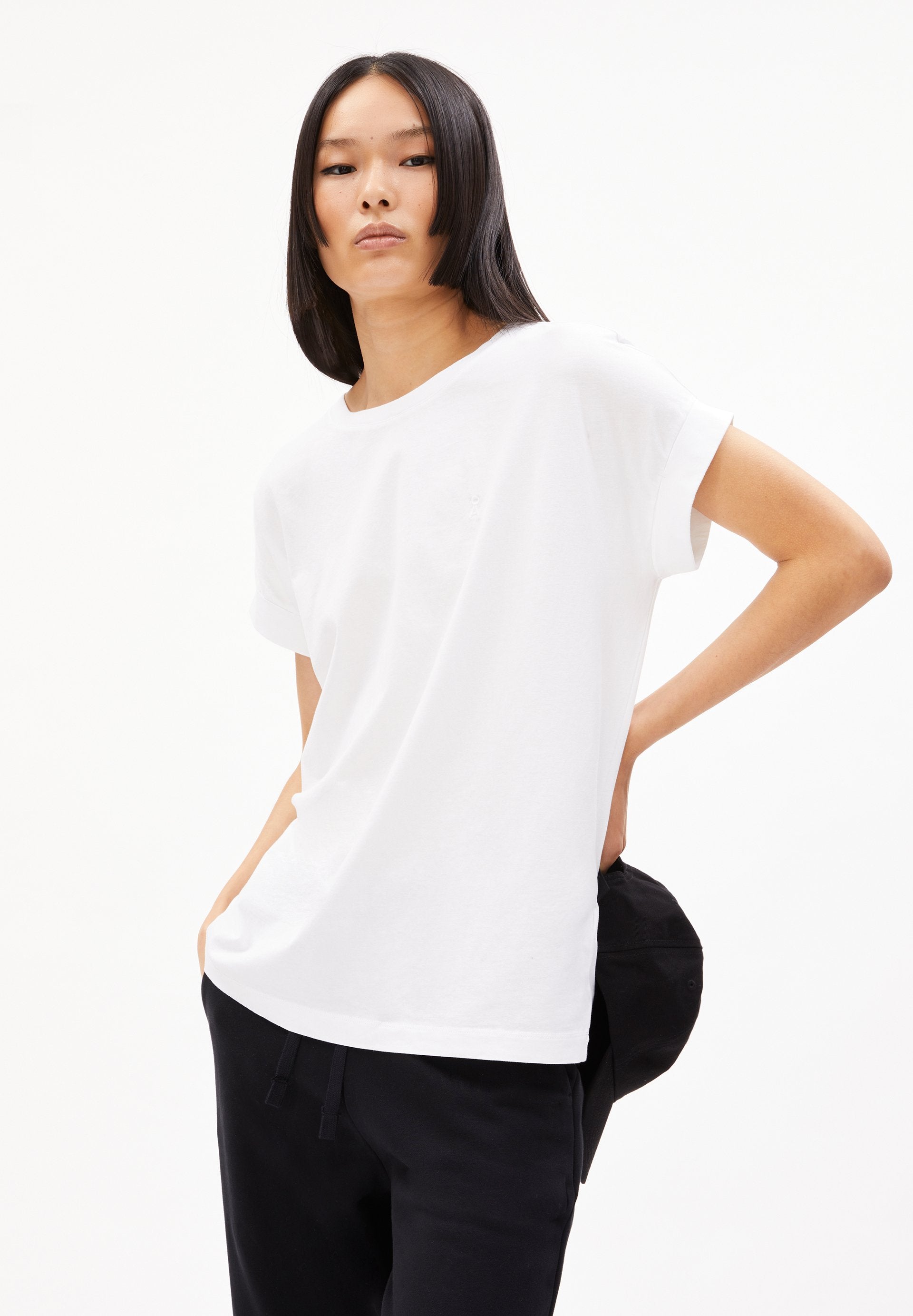 Idaara (White)