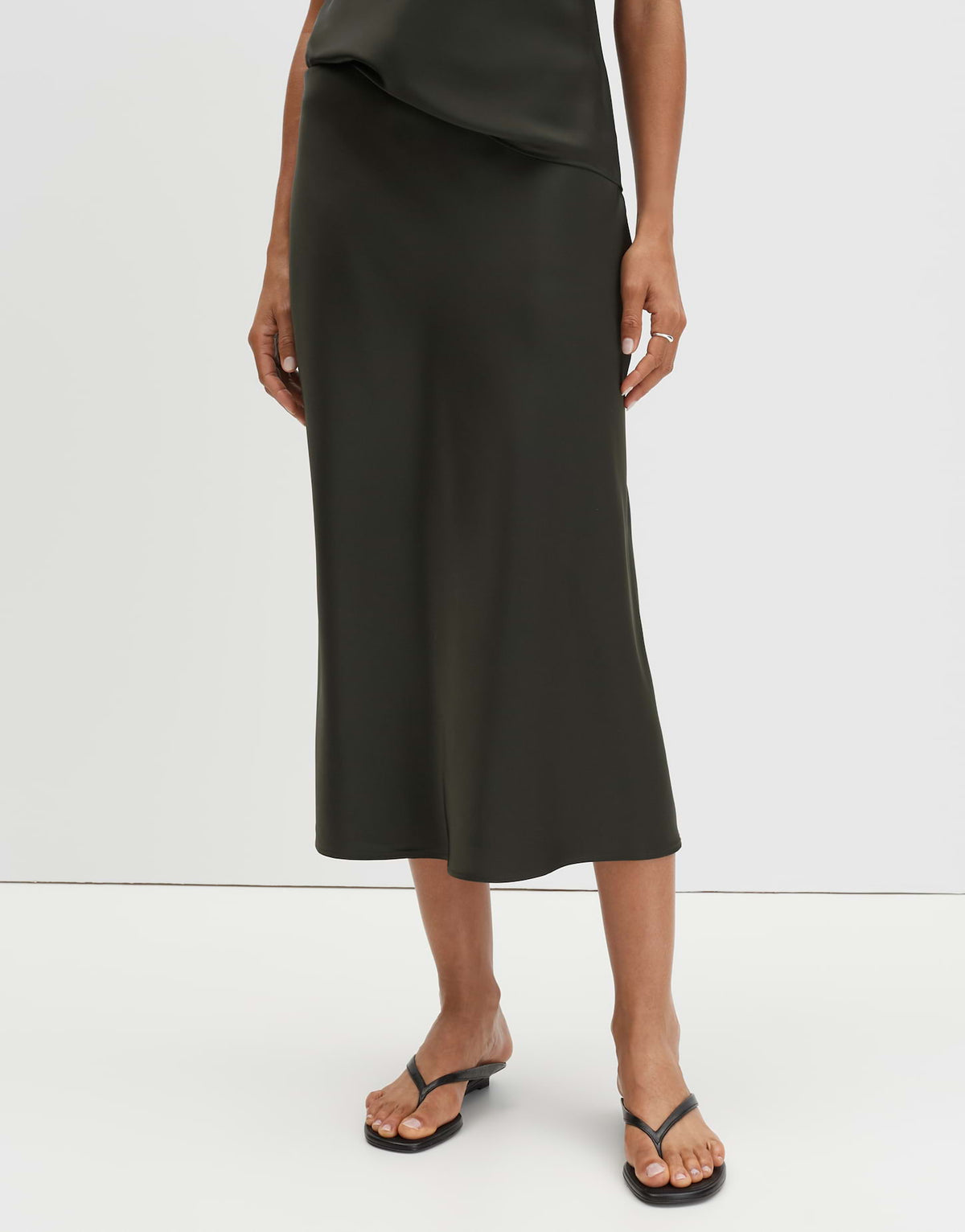 Odini sleek (Midnight Olive)