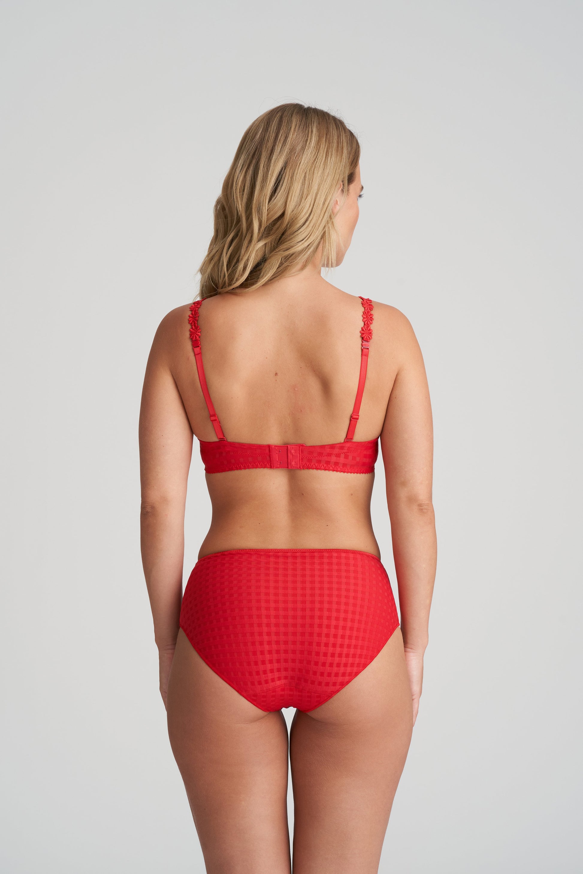 AVERO scarlet Unterlegter BH Herzform (Sca)