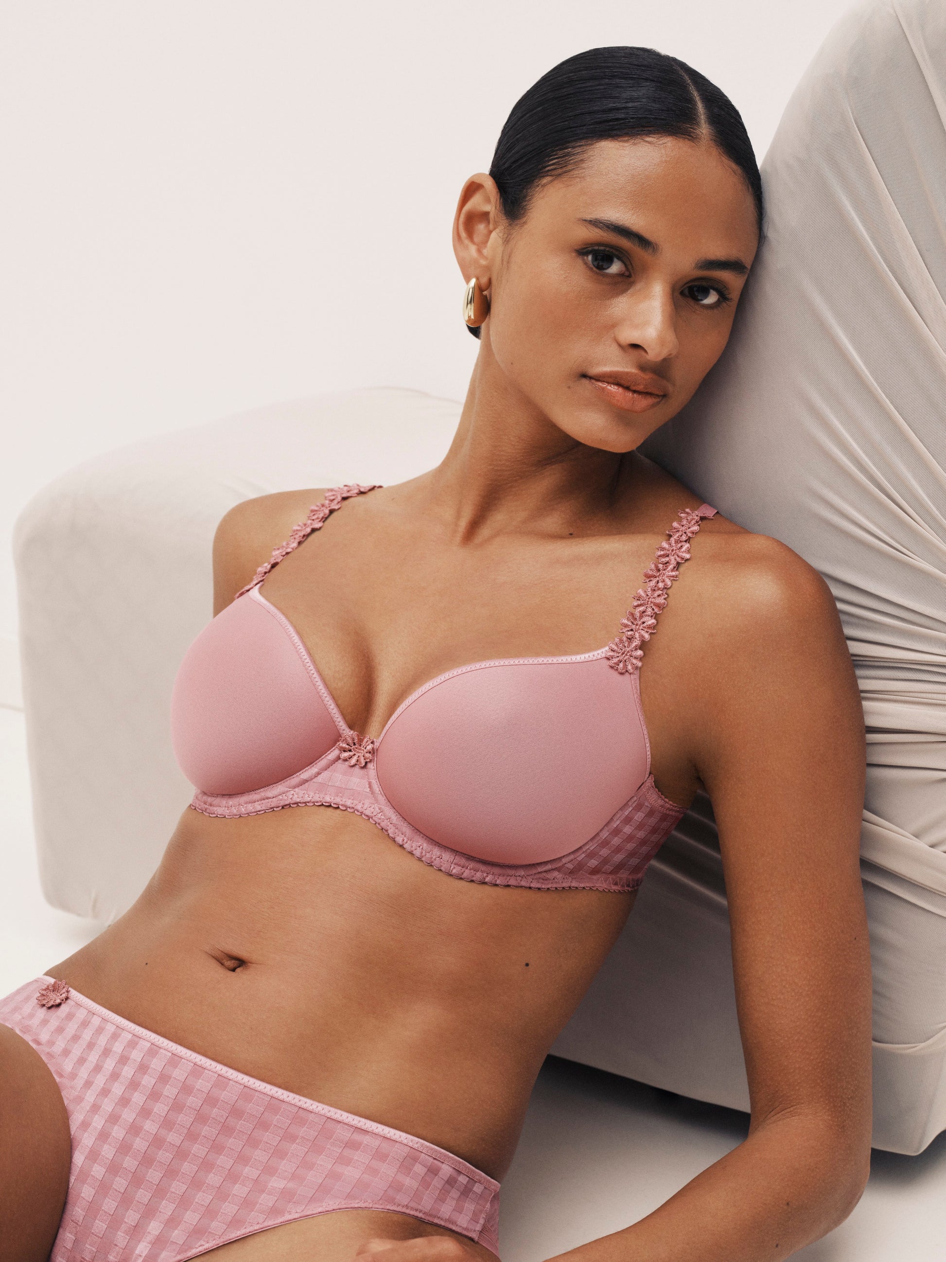 AVERO Ballet Pink Rioslip (Btp)