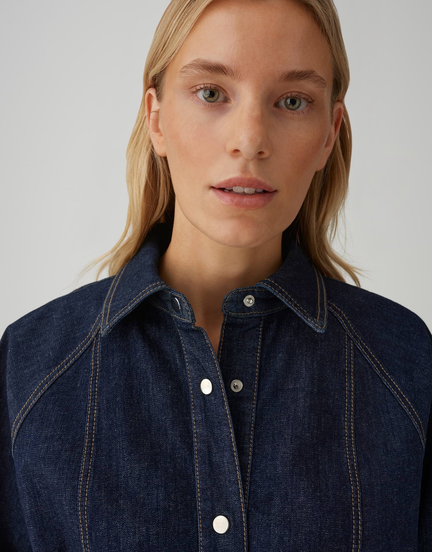 Jovena (Dark Bold Blue)