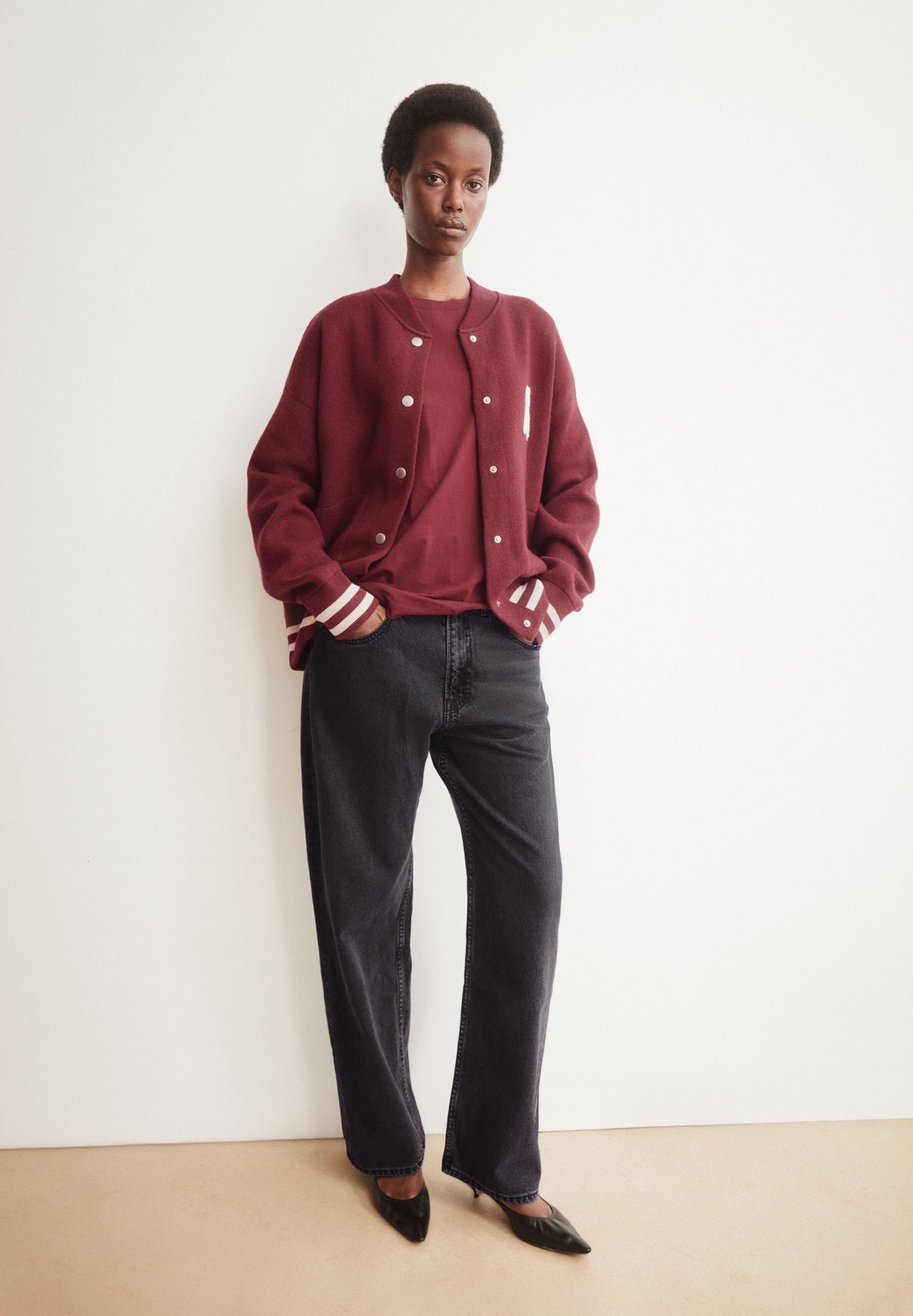 Idaara T-shirt (Velvet Red)