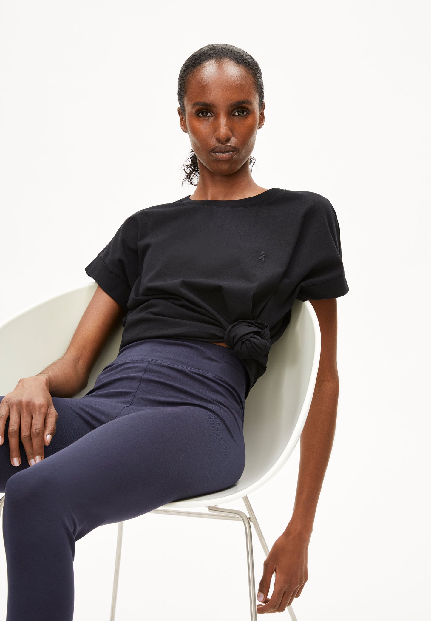 Idaara (Black)