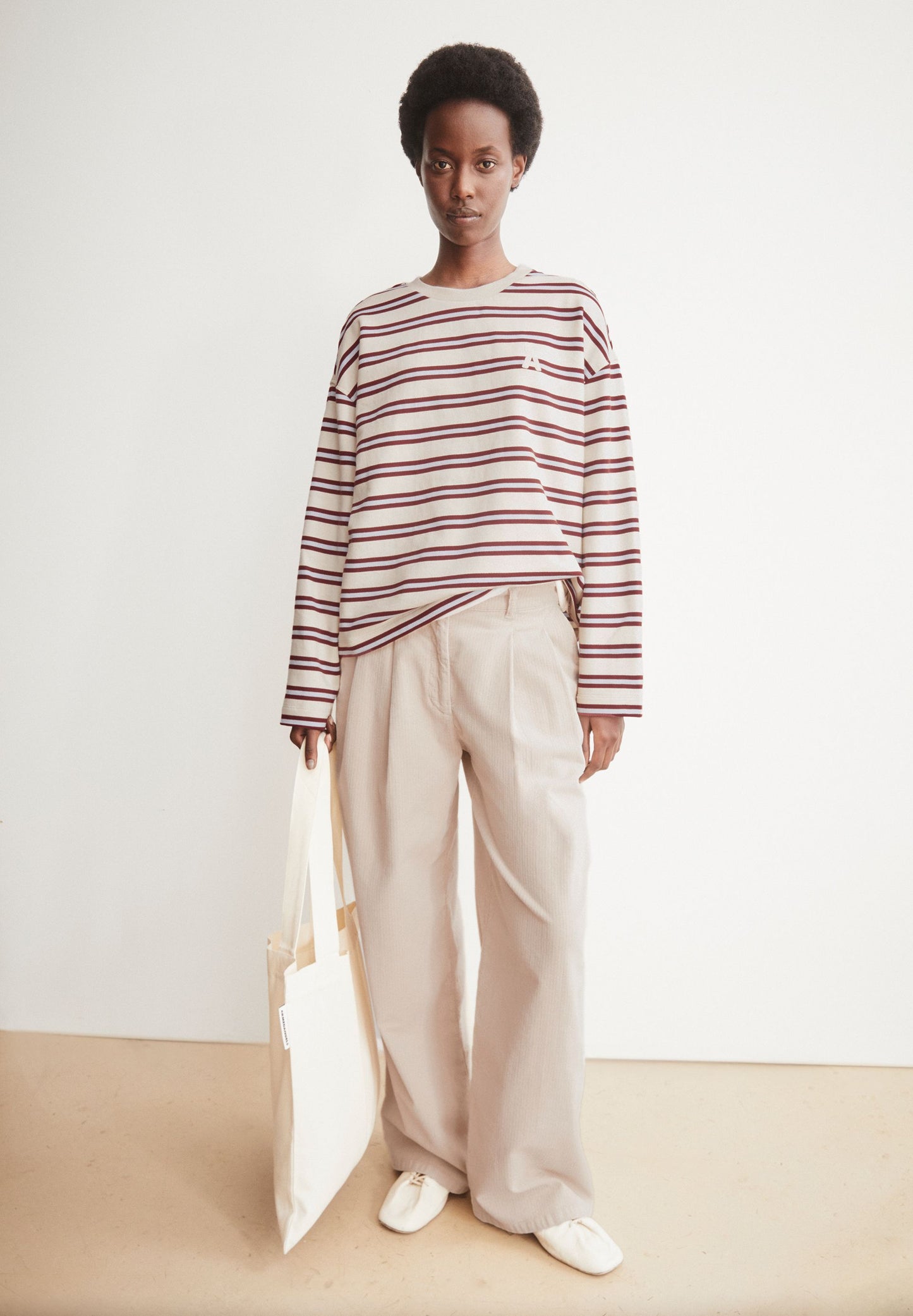 Iconic å Frankaa Bold (Undyed-velvet R)
