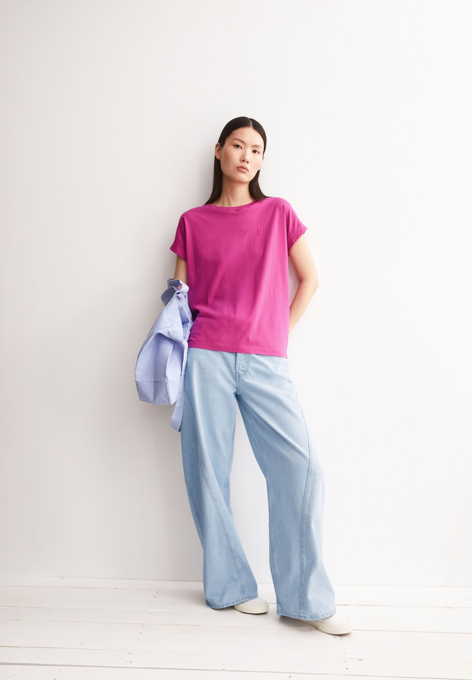 Idaara T-shirt (Very Berry)